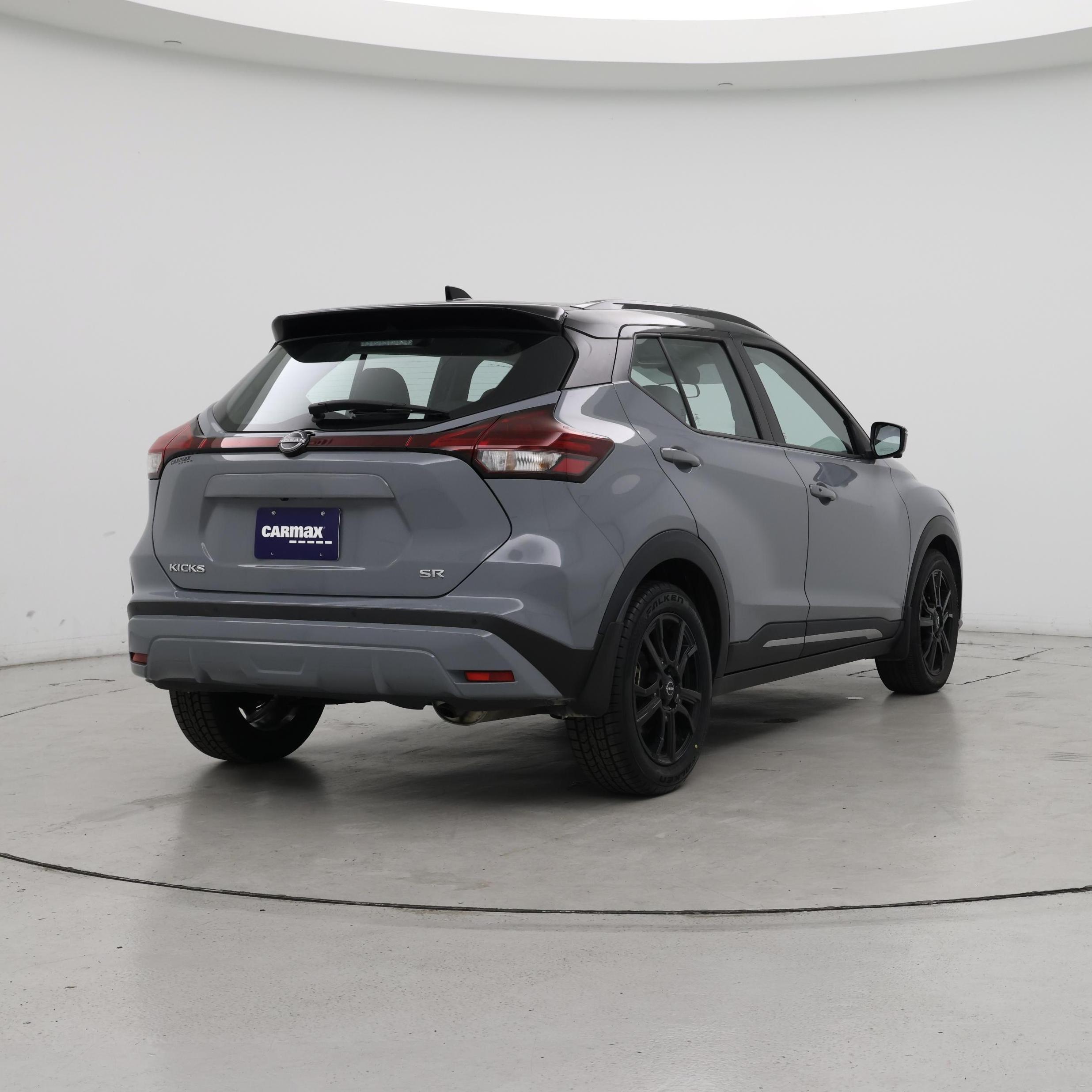Thumbnail: 2023 Nissan Kicks - 8