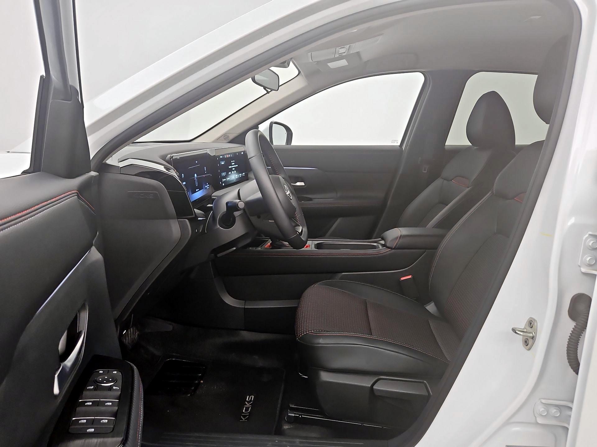 Thumbnail: 2025 Nissan Kicks - 11