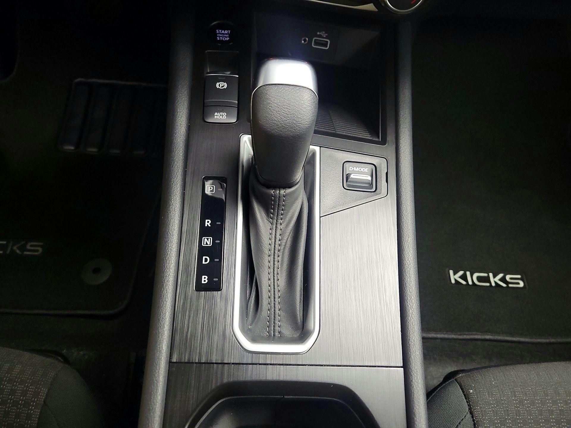 Thumbnail: 2025 Nissan Kicks - 16