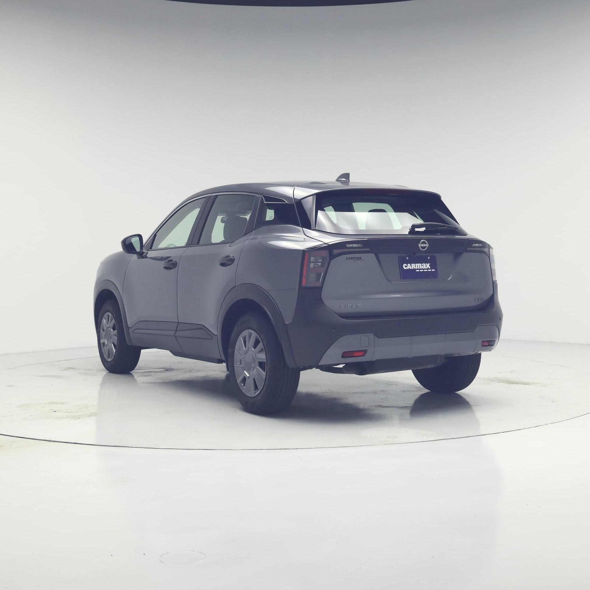 Thumbnail: 2025 Nissan Kicks - 2