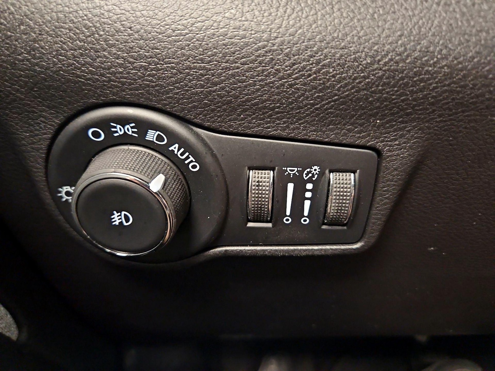 2022 Jeep Compass Latitude - Photo 14