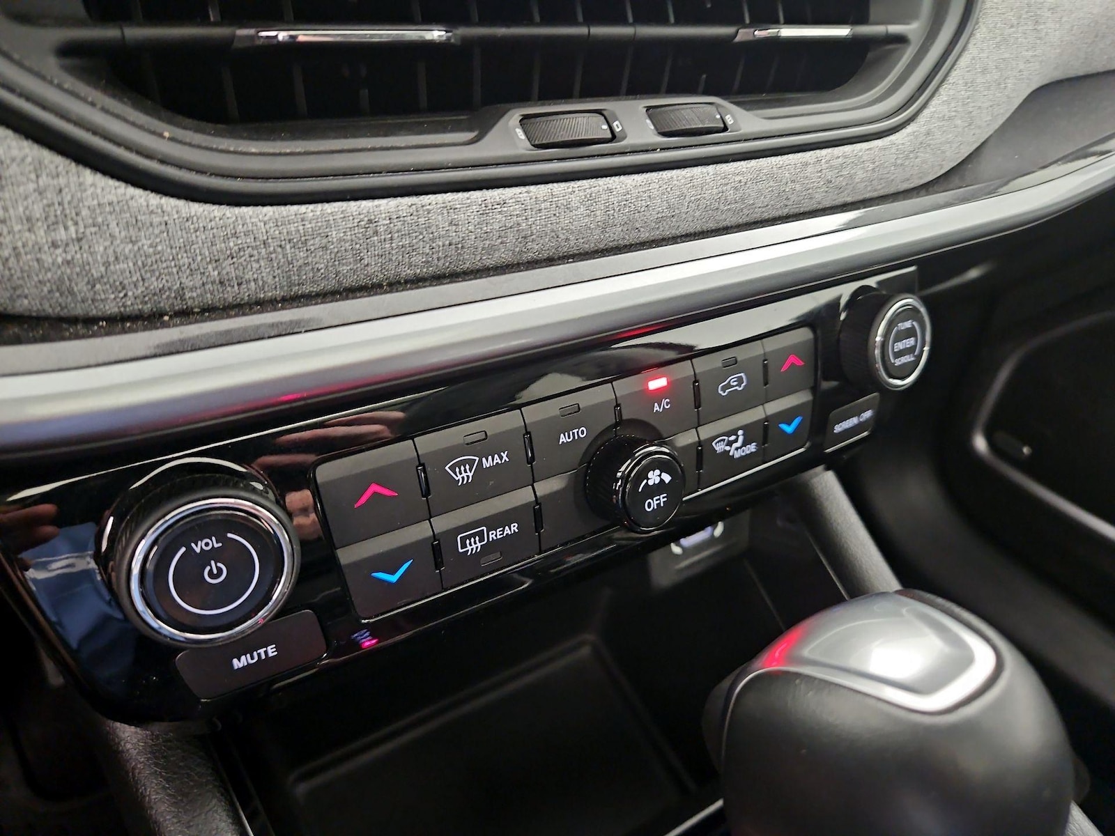 2022 Jeep Compass Latitude - Photo 17