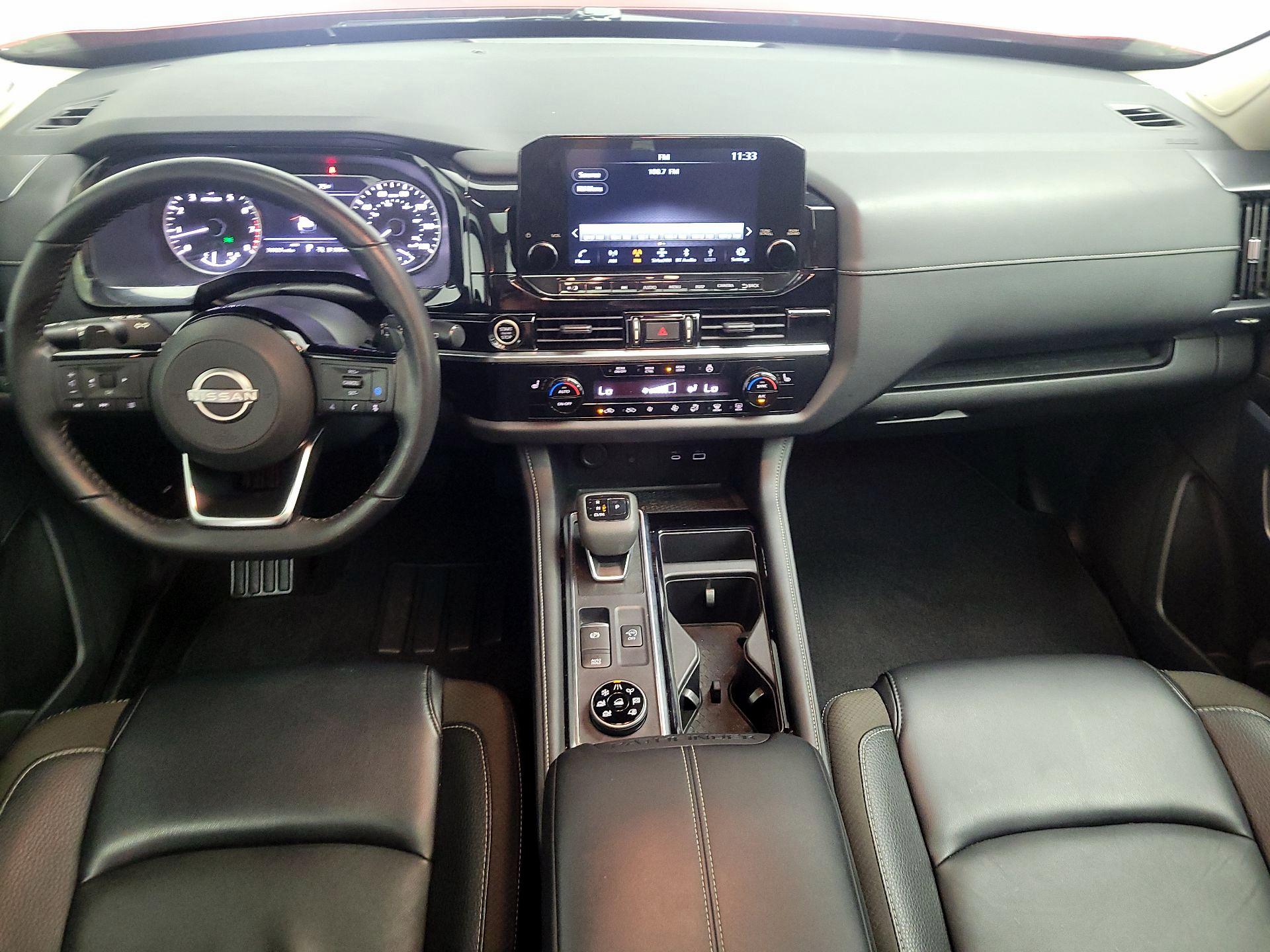 Thumbnail: 2023 Nissan Pathfinder - 9