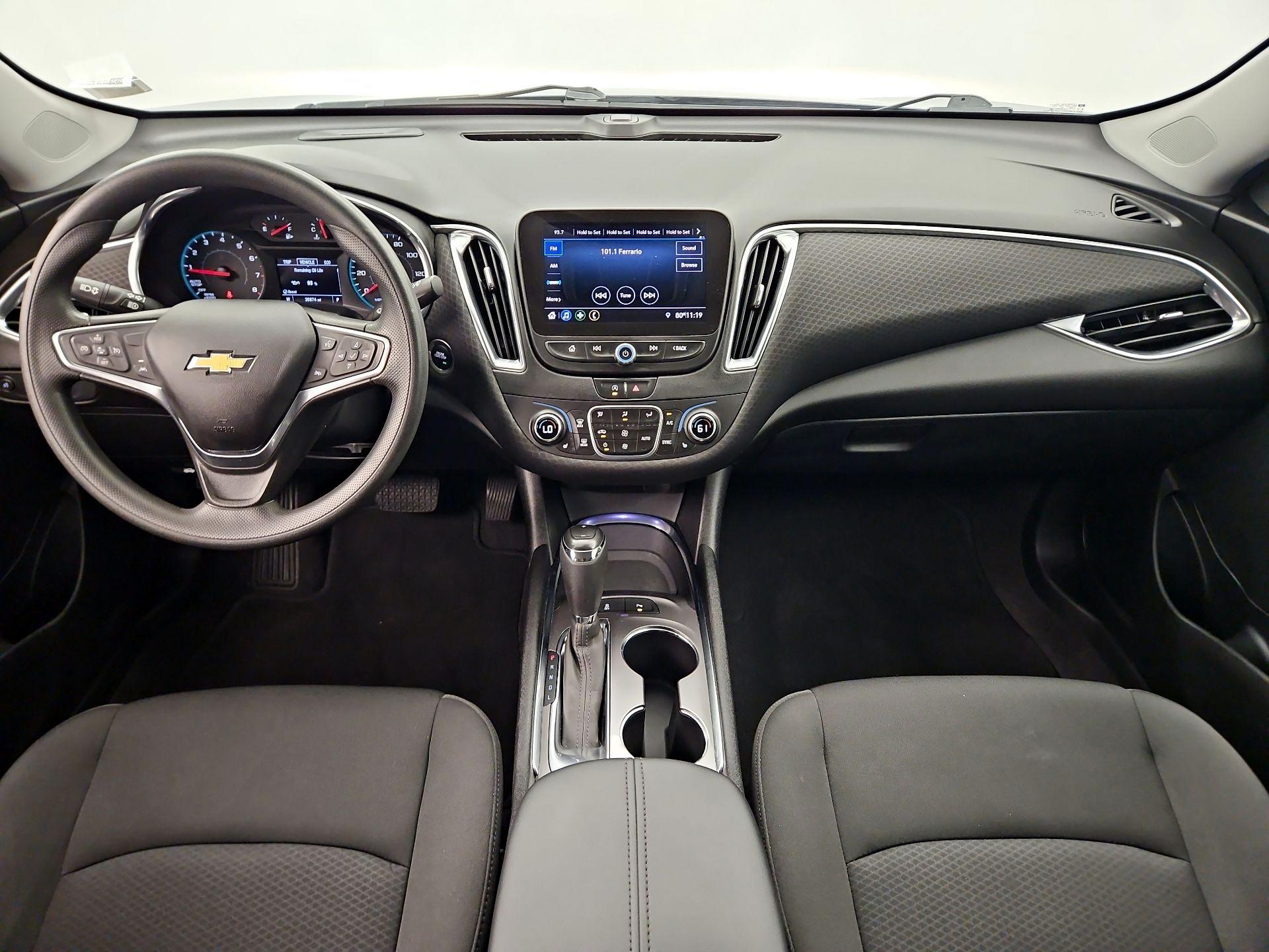 Thumbnail: 2020 Chevrolet Malibu - 9