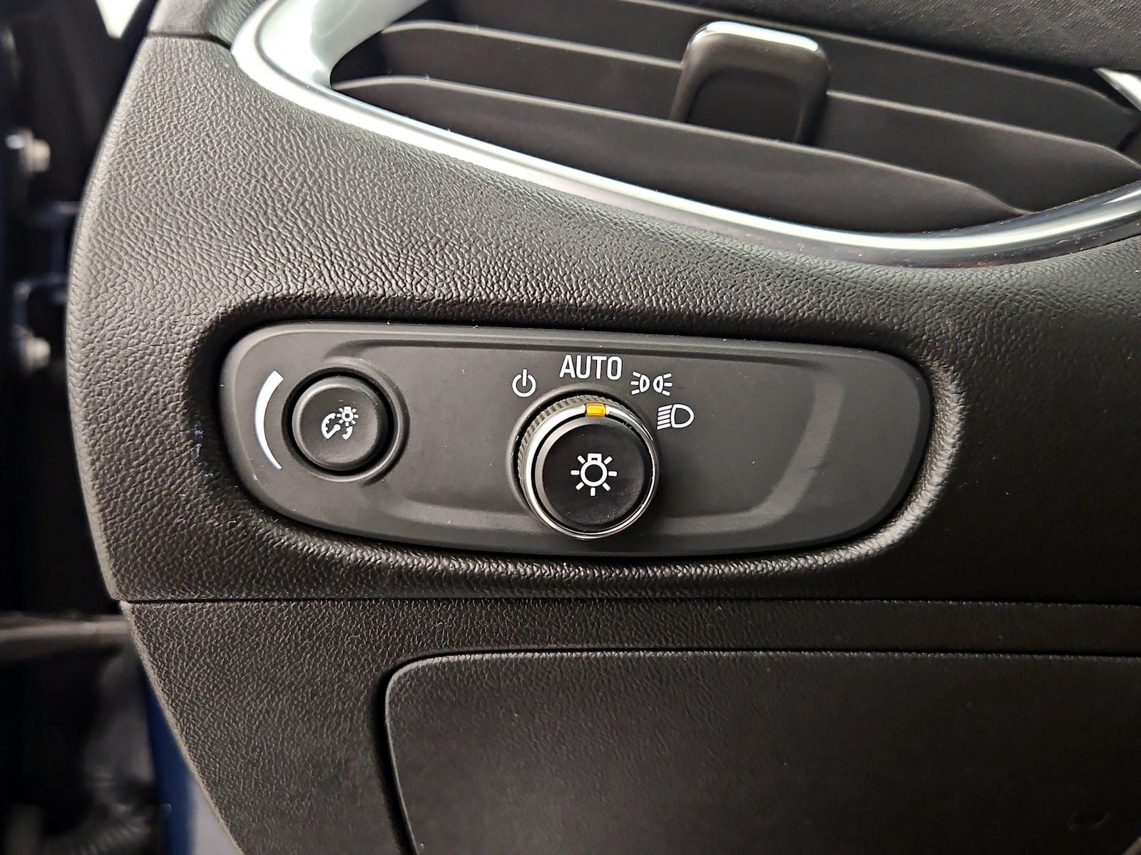 2020 Chevrolet Malibu 1LT - Photo 14