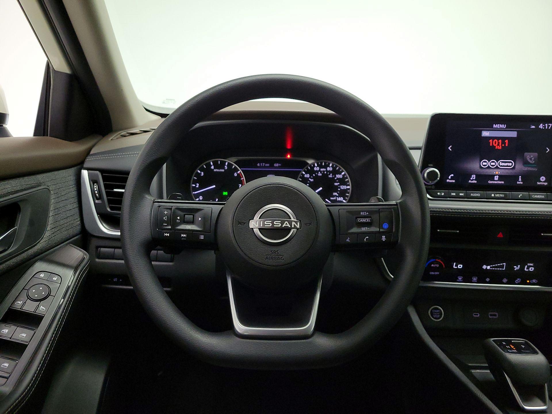Thumbnail: 2023 Nissan Rogue - 10