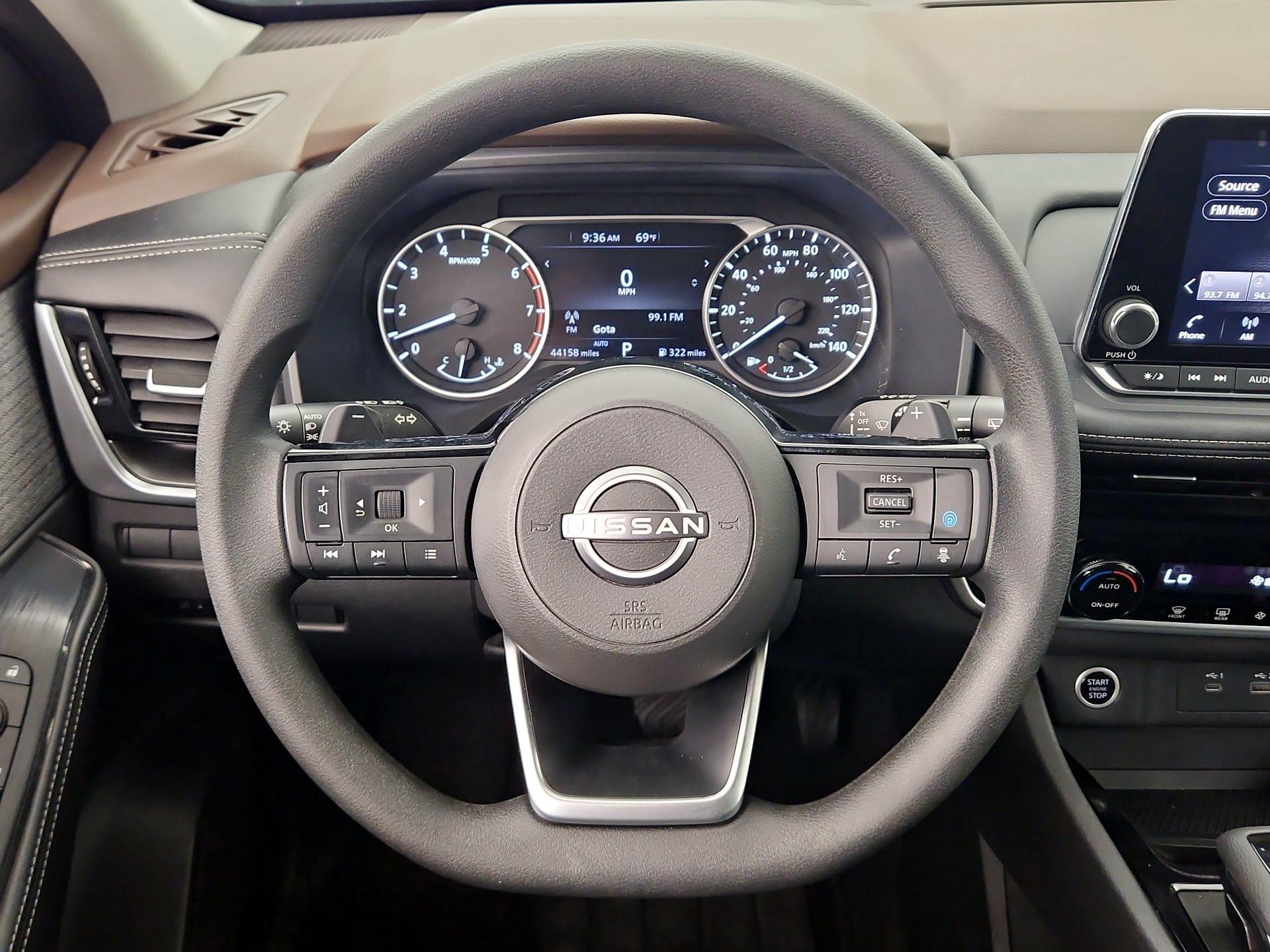 Thumbnail: 2022 Nissan Rogue - 10