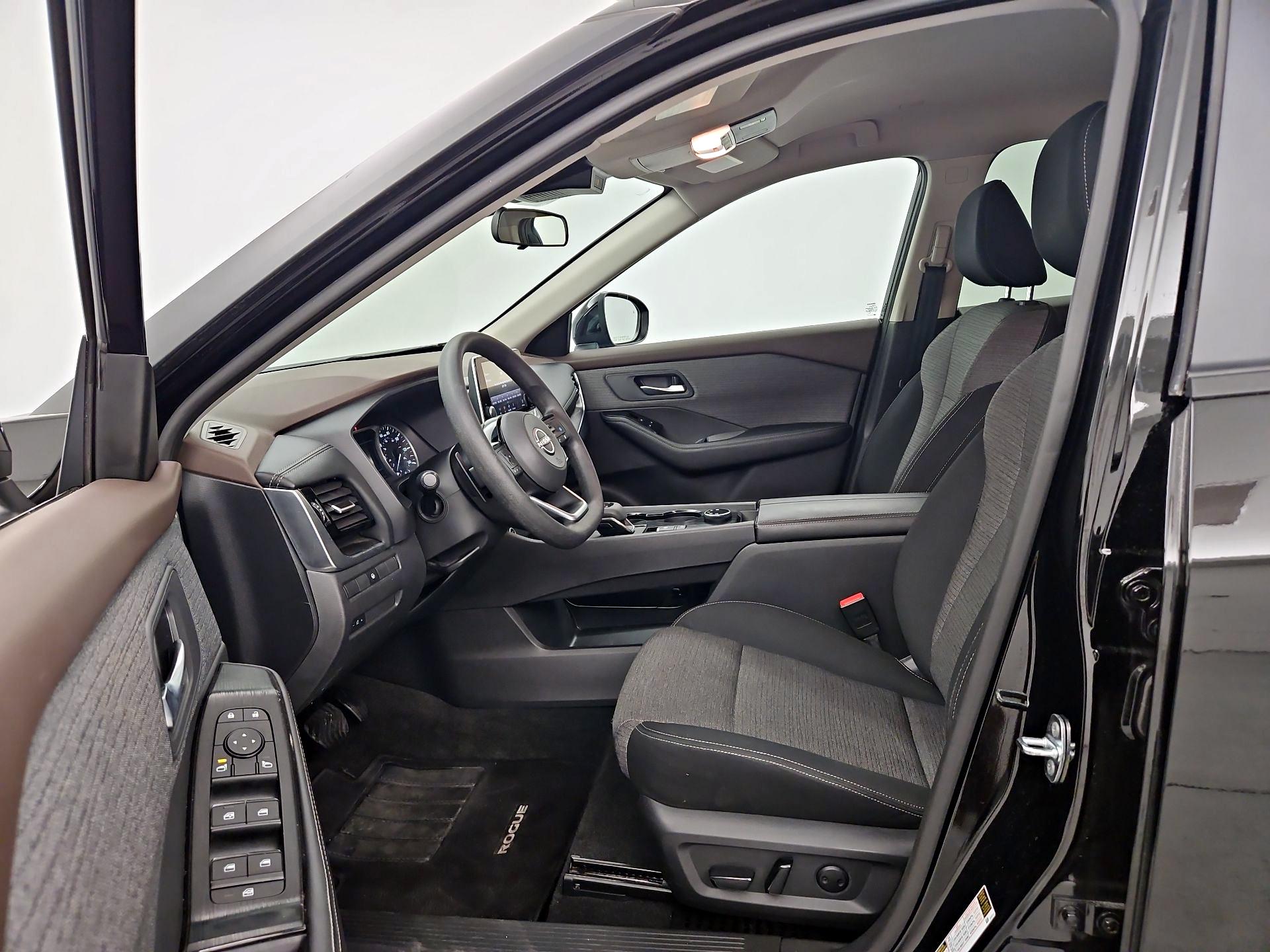 Thumbnail: 2022 Nissan Rogue - 11