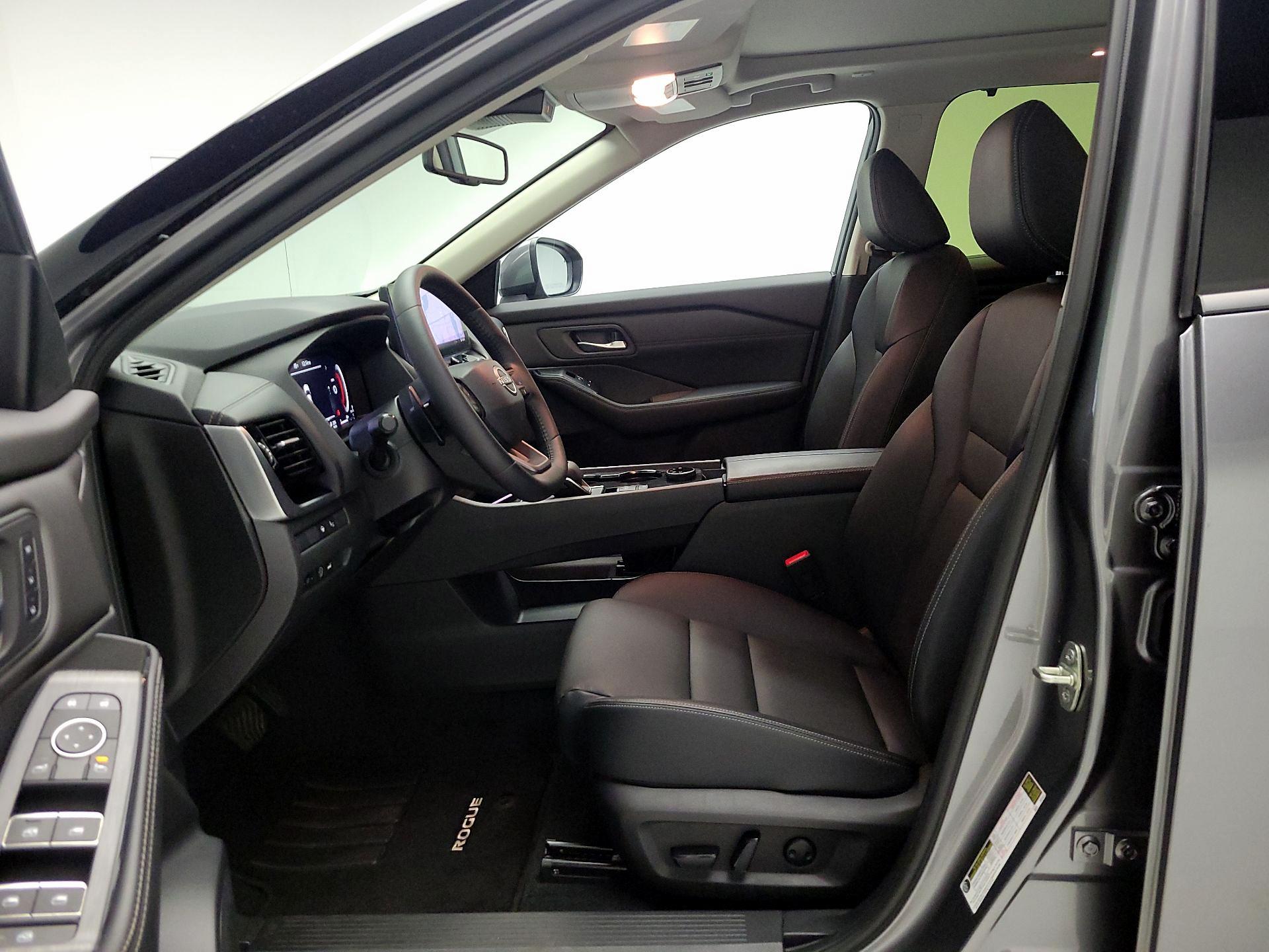 Thumbnail: 2025 Nissan Rogue - 11