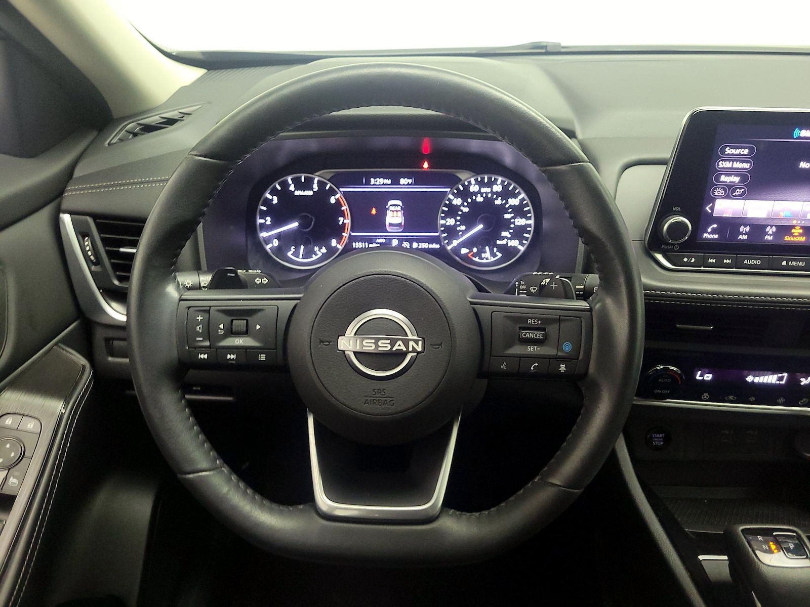 2024 Nissan Rogue SV - Photo 11