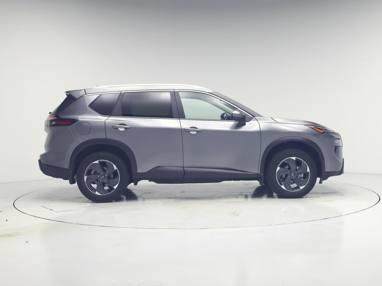 2024 Nissan Rogue SV - Photo 8