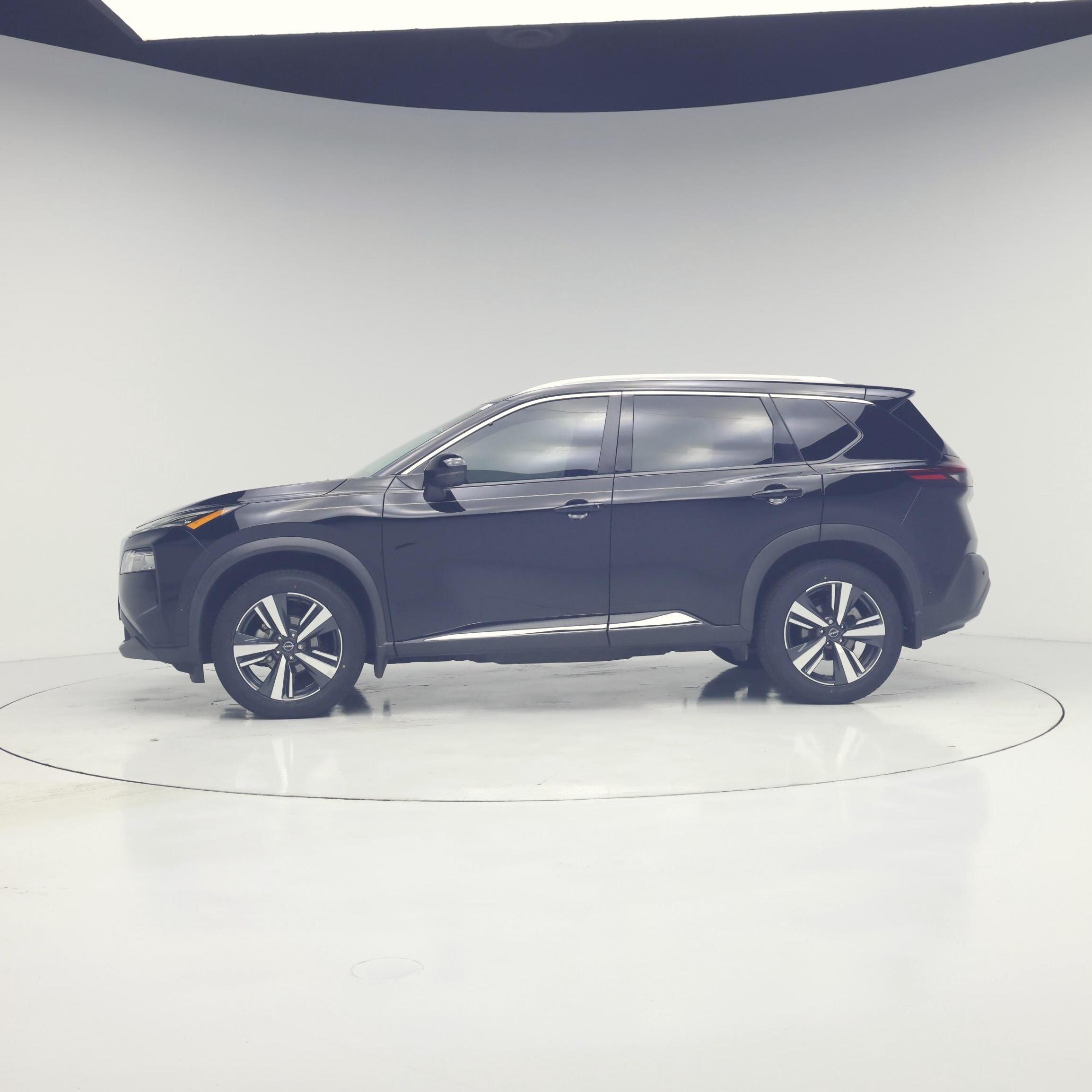 Thumbnail: 2023 Nissan Rogue - 3