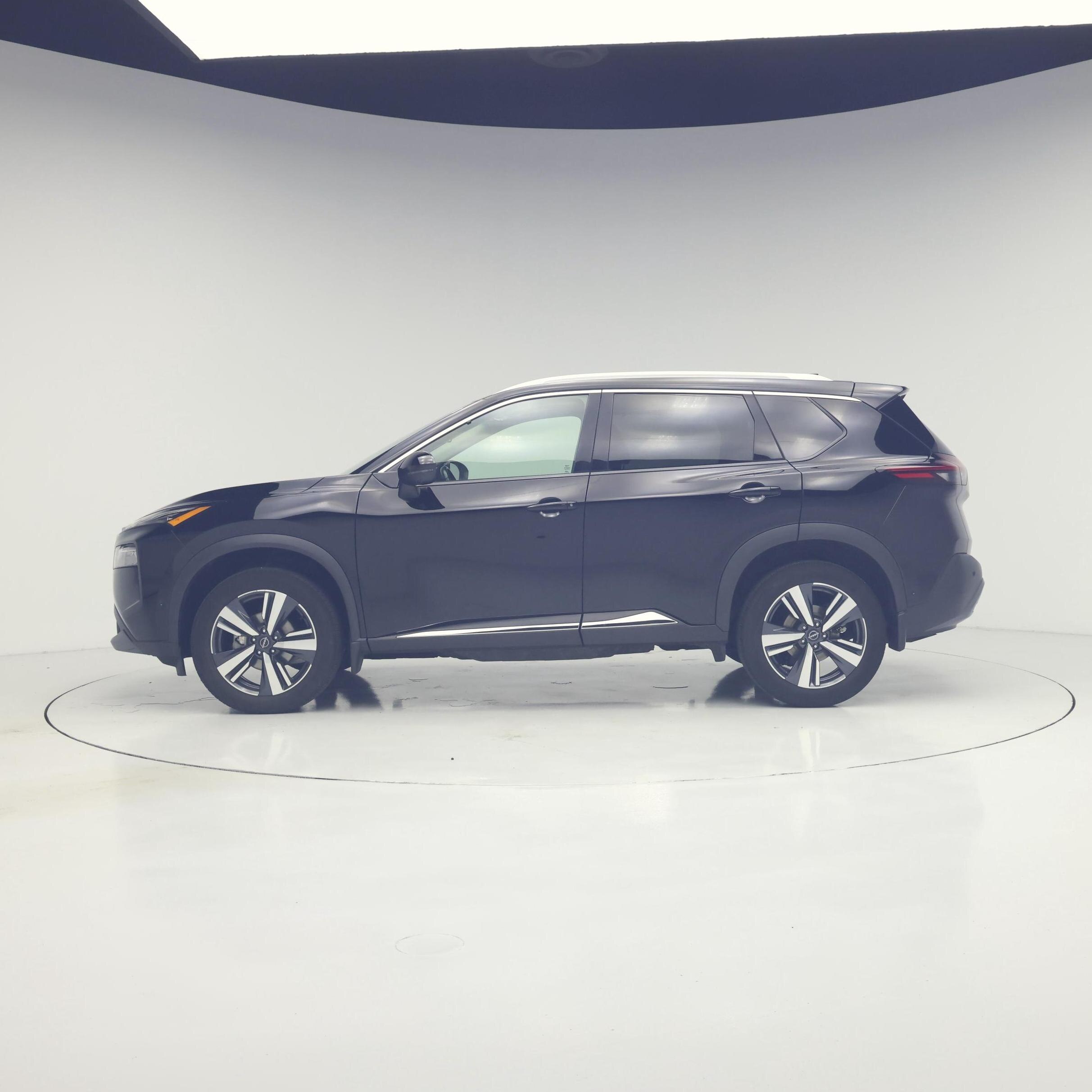 Thumbnail: 2023 Nissan Rogue - 3