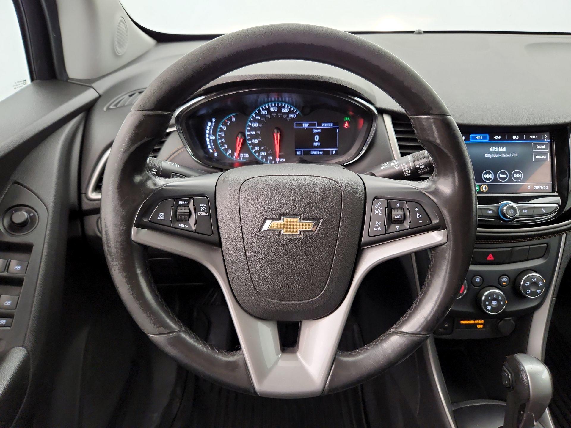 Thumbnail: 2020 Chevrolet Trax - 10