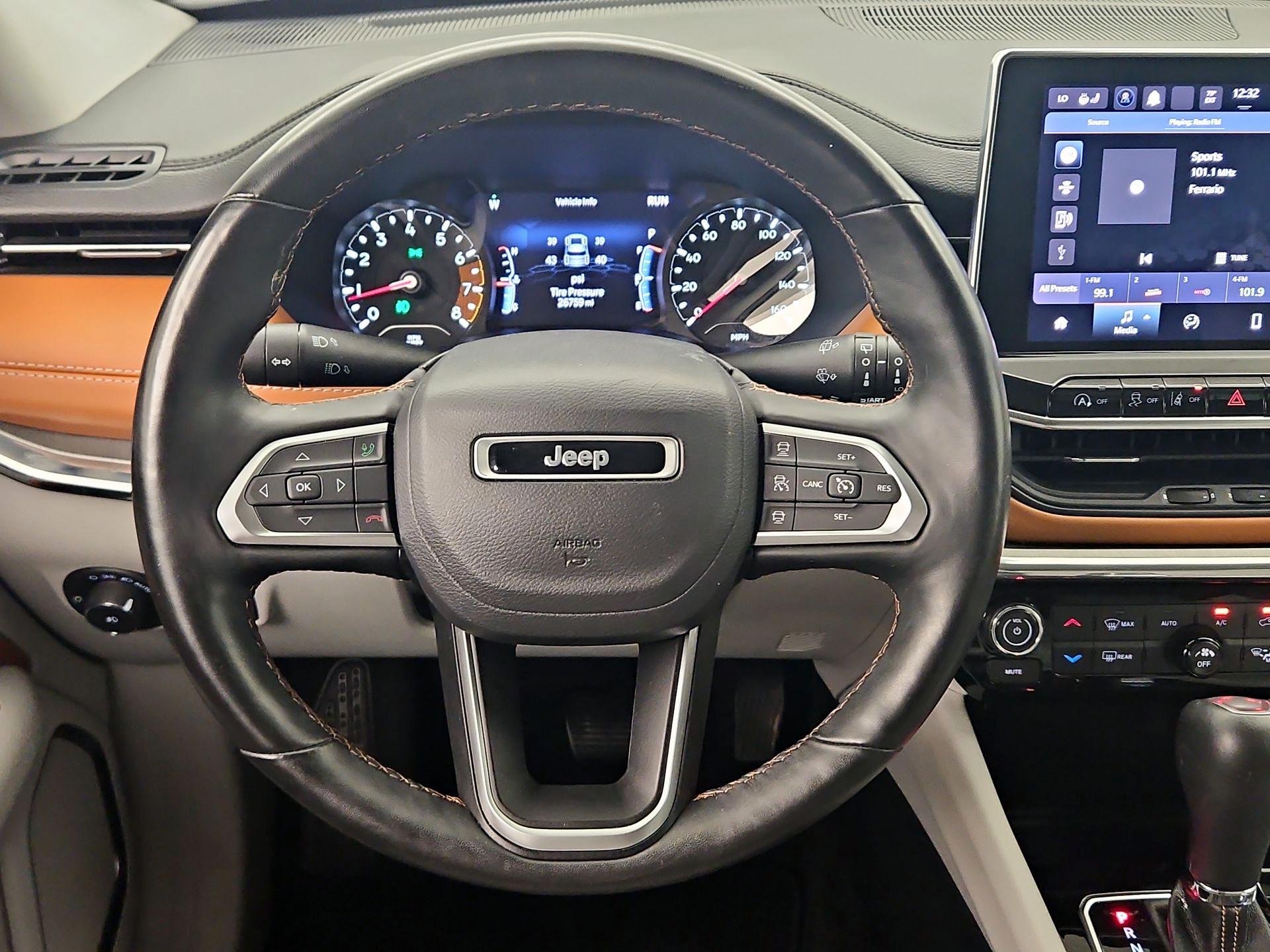 Thumbnail: 2022 Jeep Compass - 10