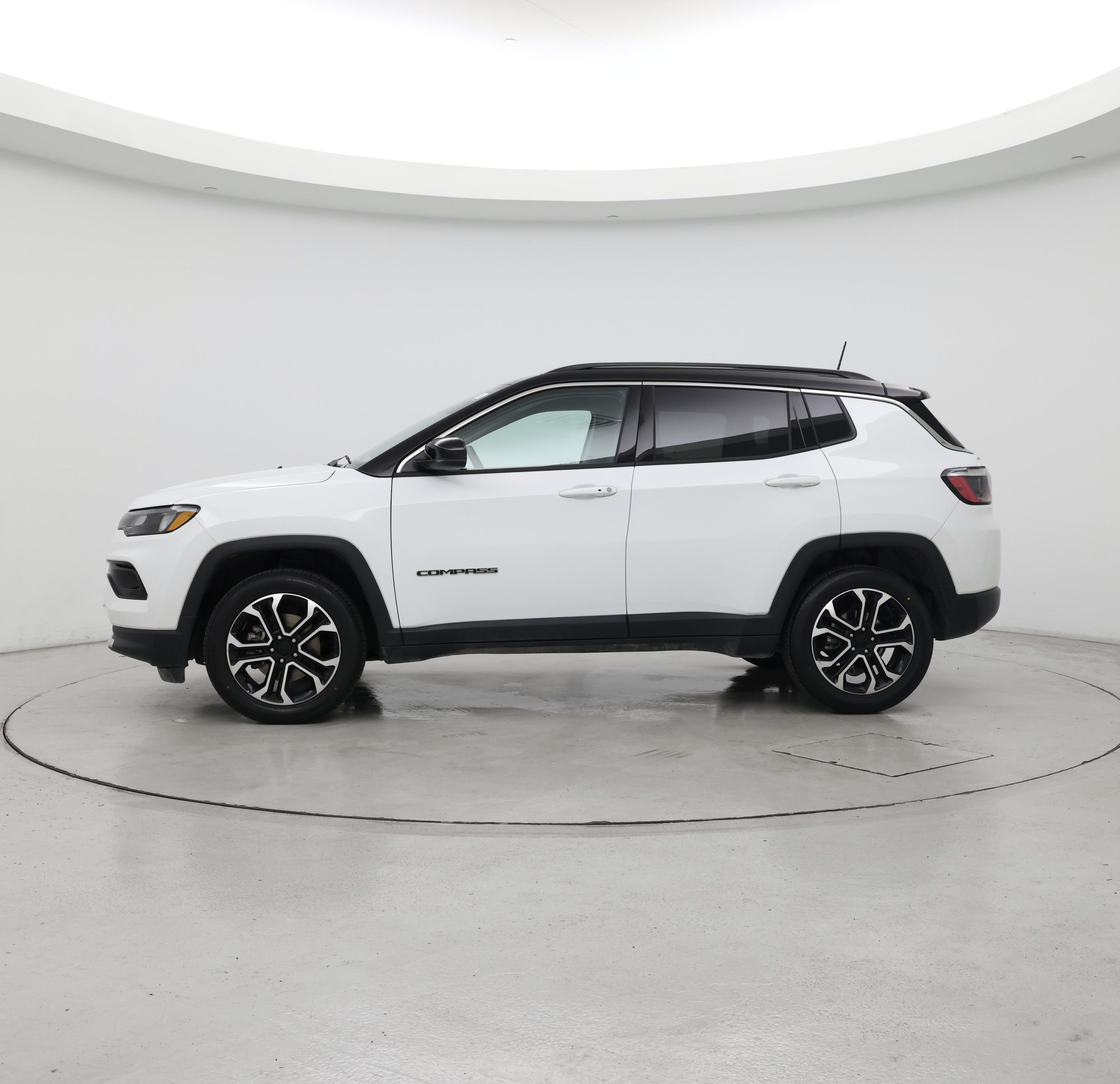 Thumbnail: 2022 Jeep Compass - 3
