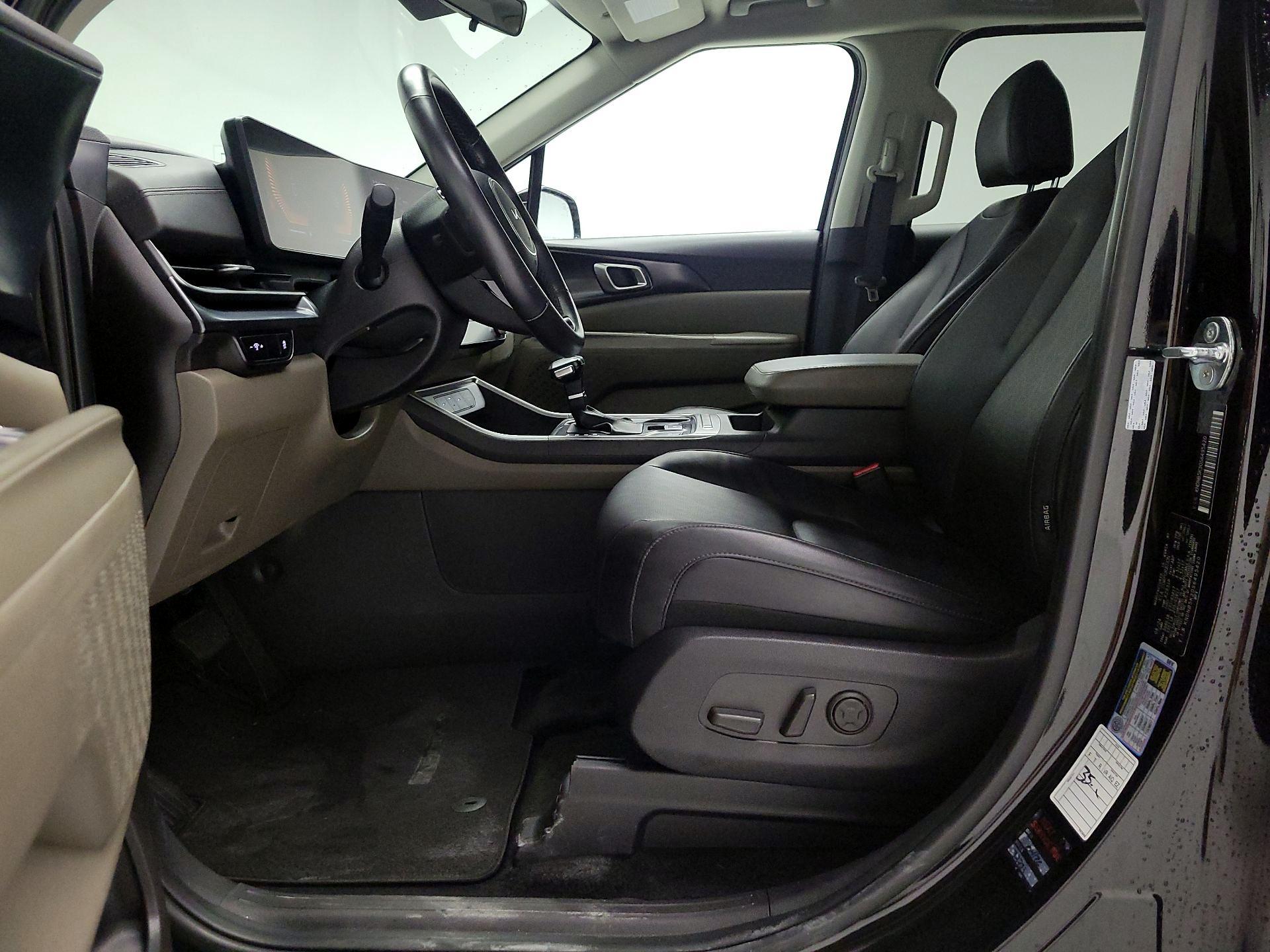 Thumbnail: 2025 Kia Carnival - 11