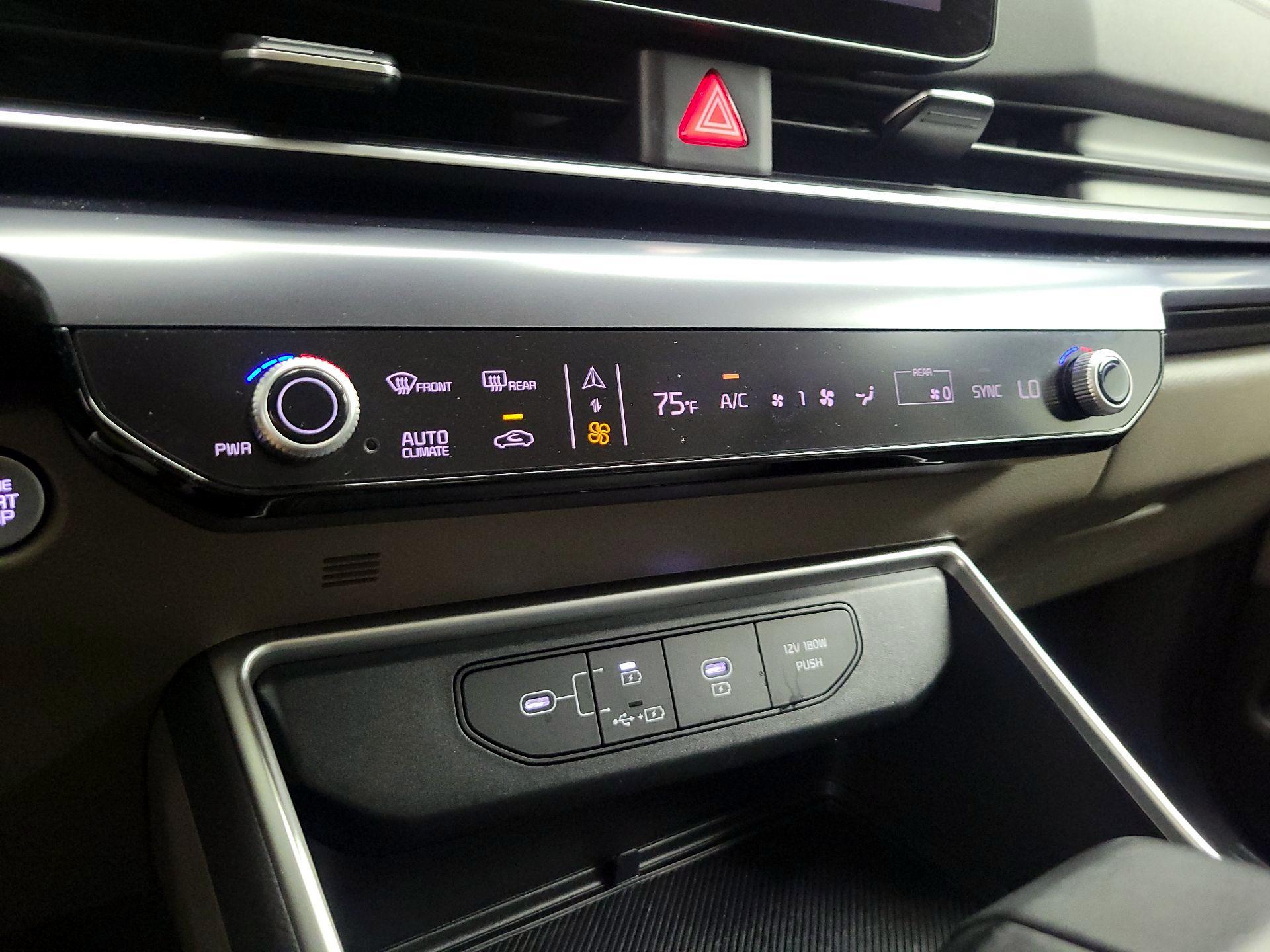 Thumbnail: 2025 Kia Carnival - 14