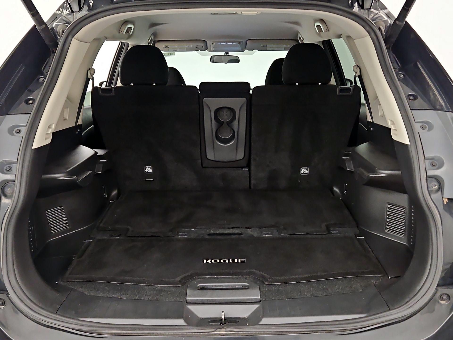 Thumbnail: 2016 Nissan Rogue - 19