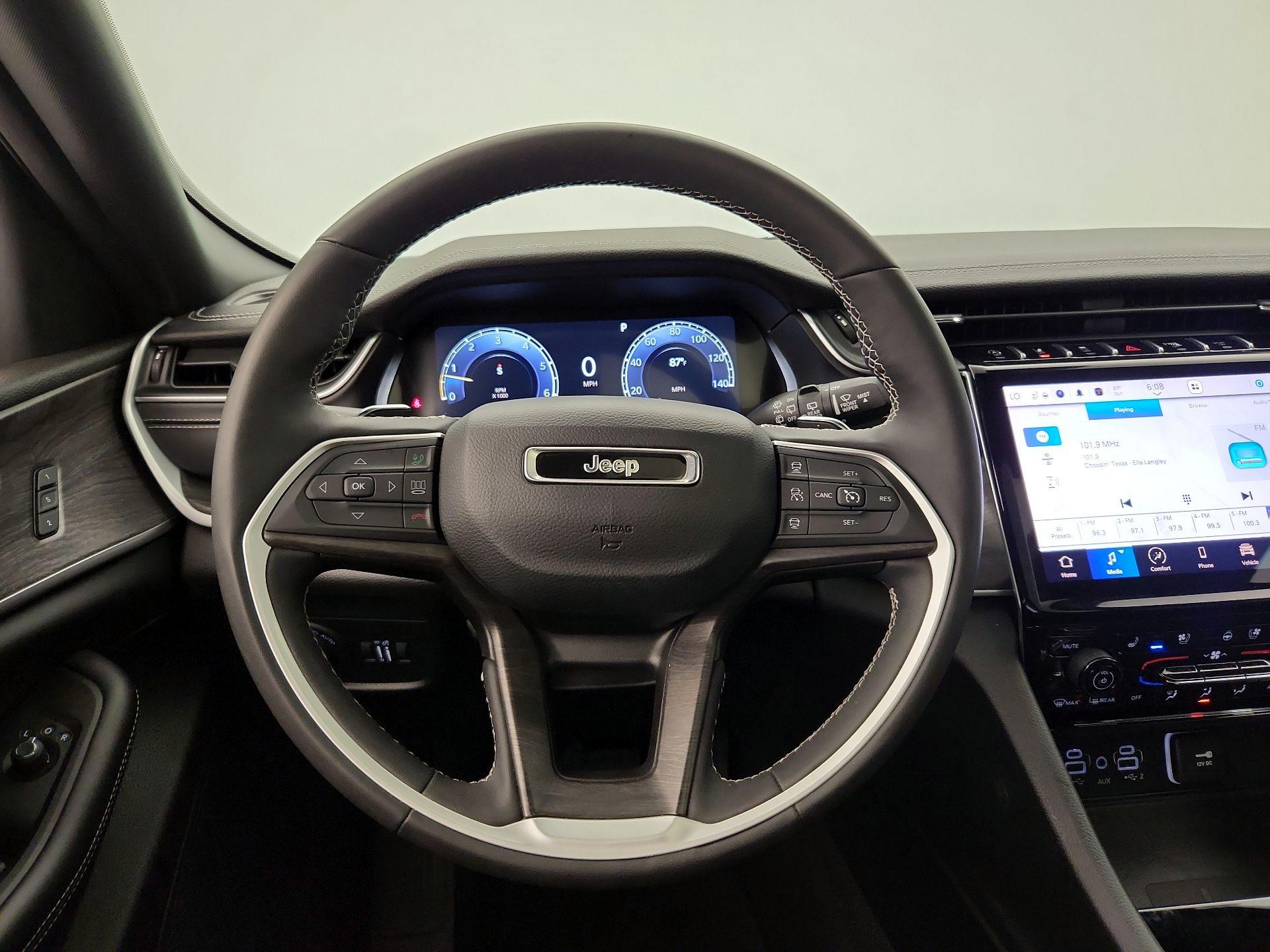 Thumbnail: 2024 Jeep Grand Cherokee L - 10