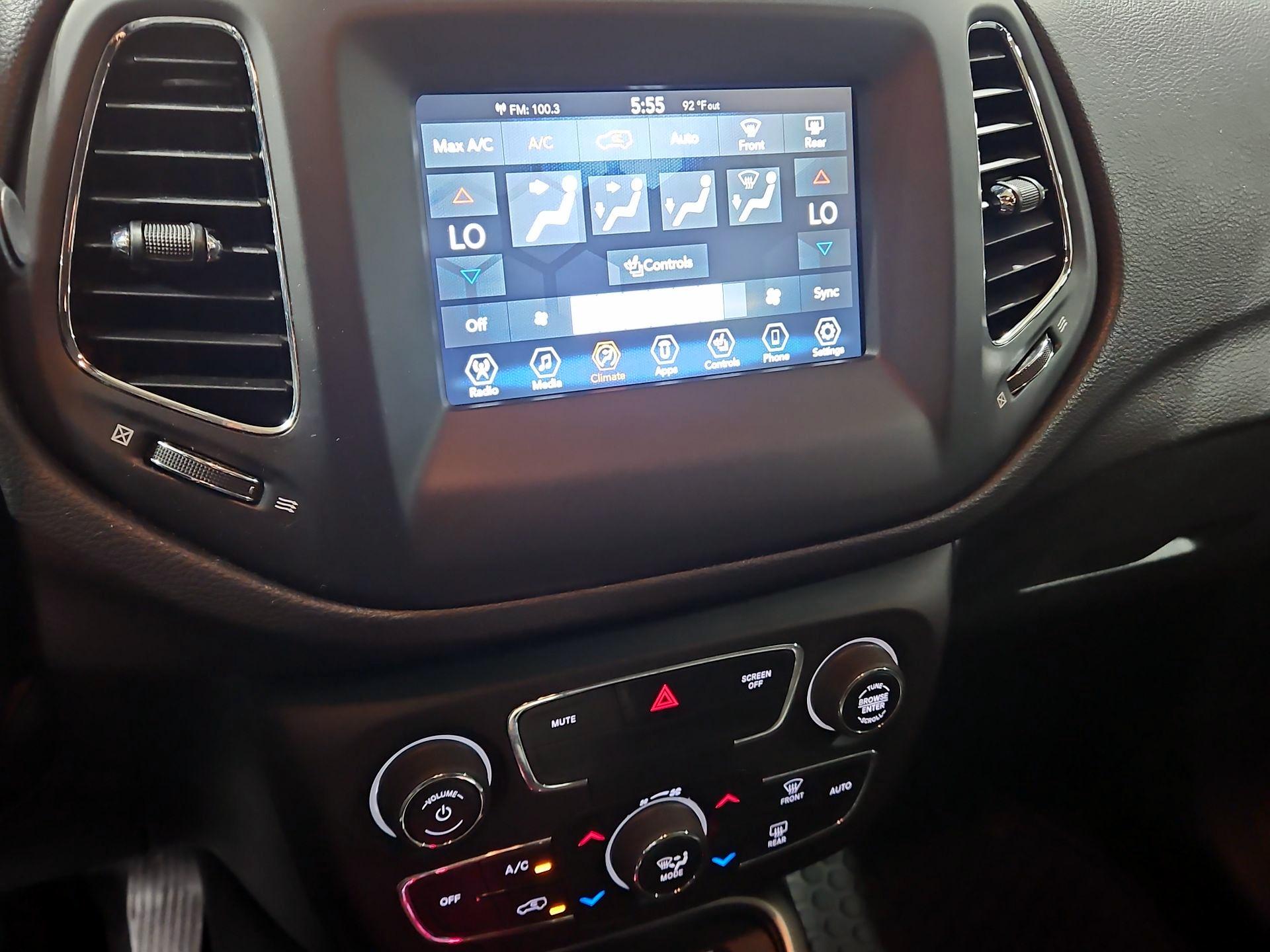Thumbnail: 2019 Jeep Compass - 14