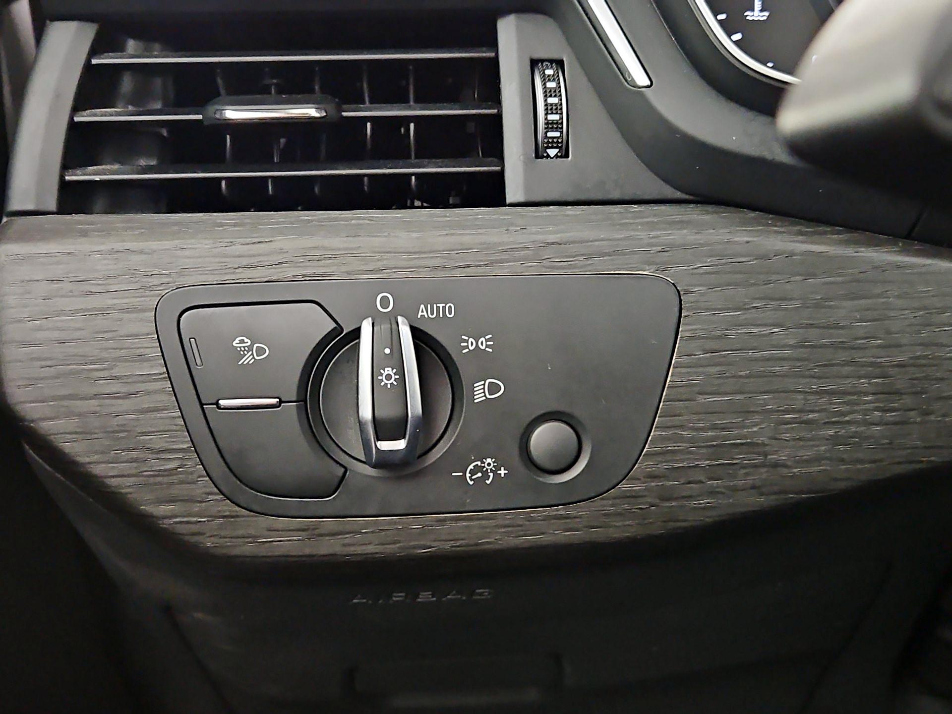 Thumbnail: 2019 Audi A5 - 11