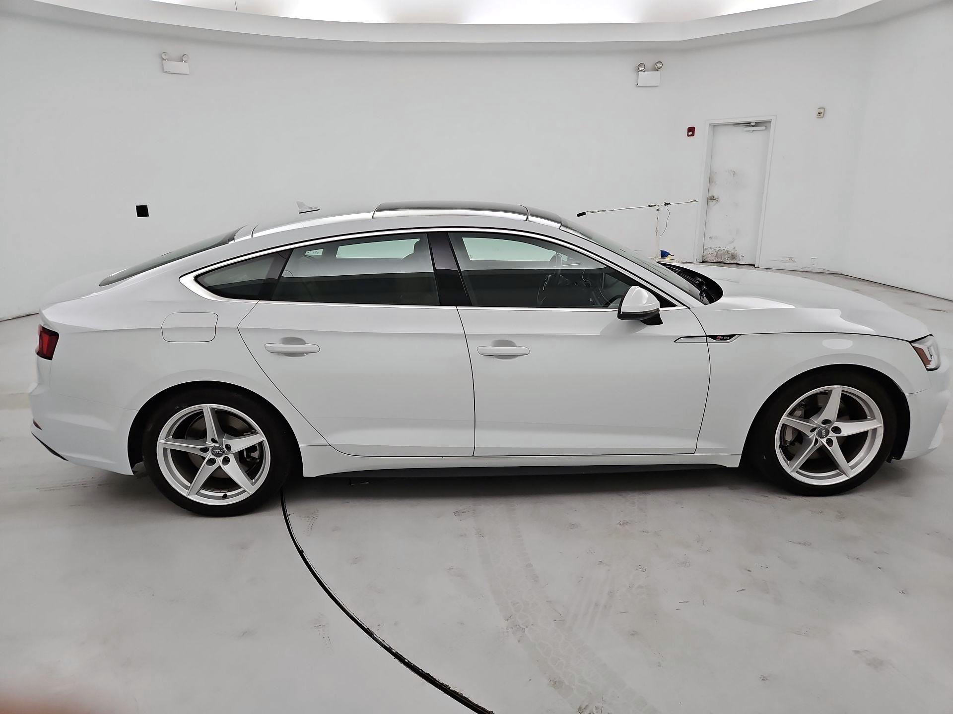 Thumbnail: 2019 Audi A5 - 4