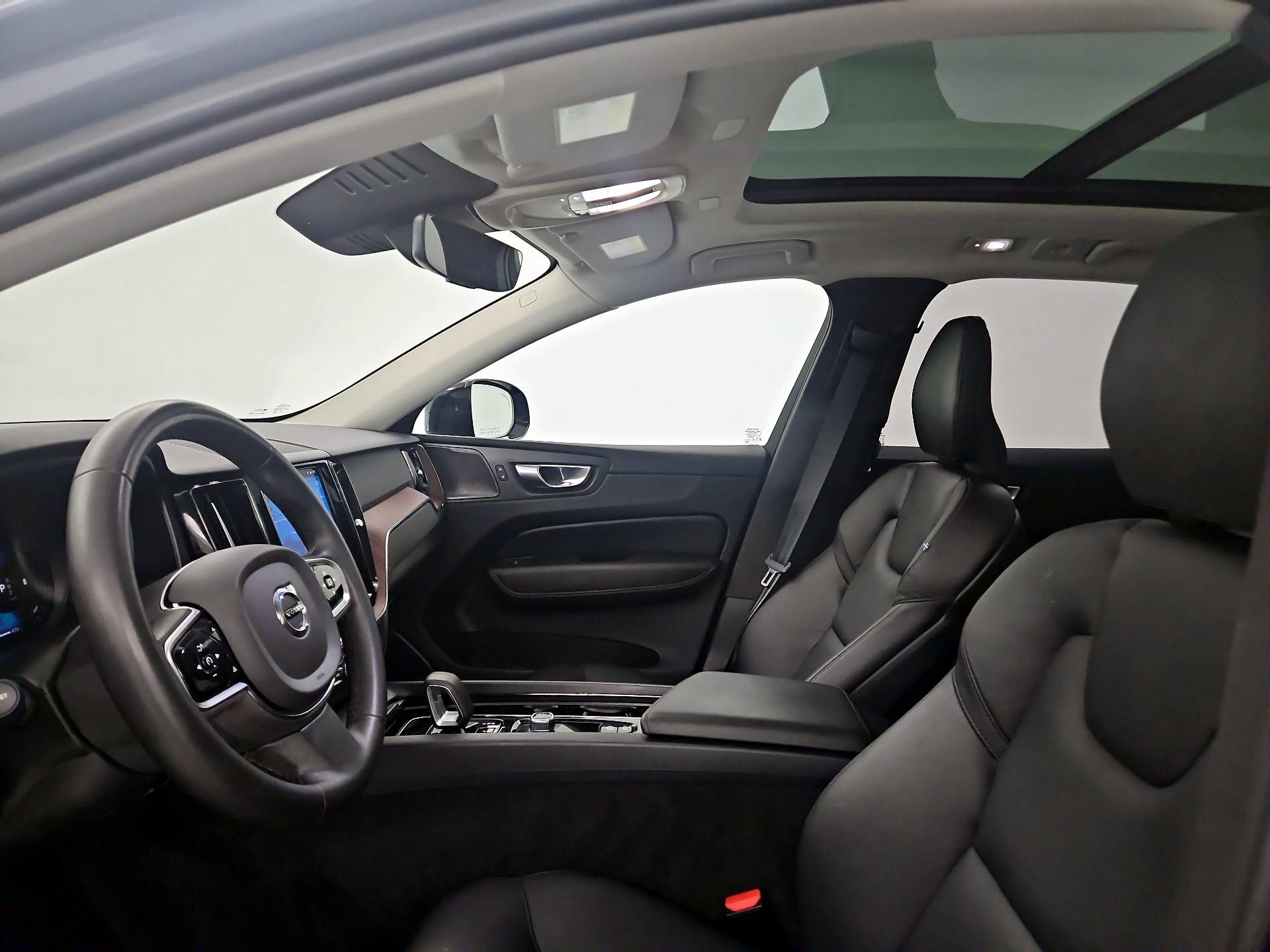 Thumbnail: 2023 Volvo XC60 - 17