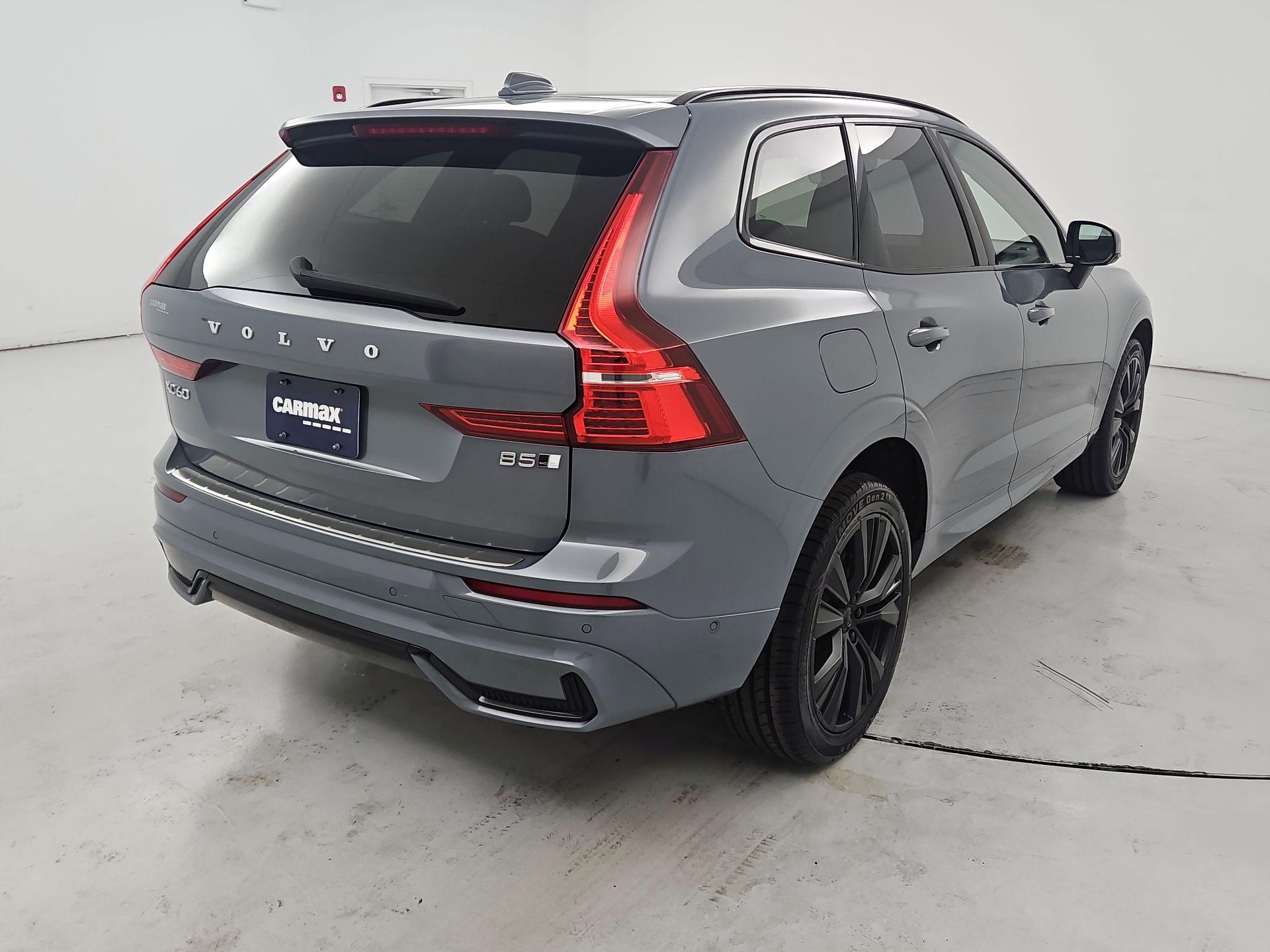 Thumbnail: 2023 Volvo XC60 - 5