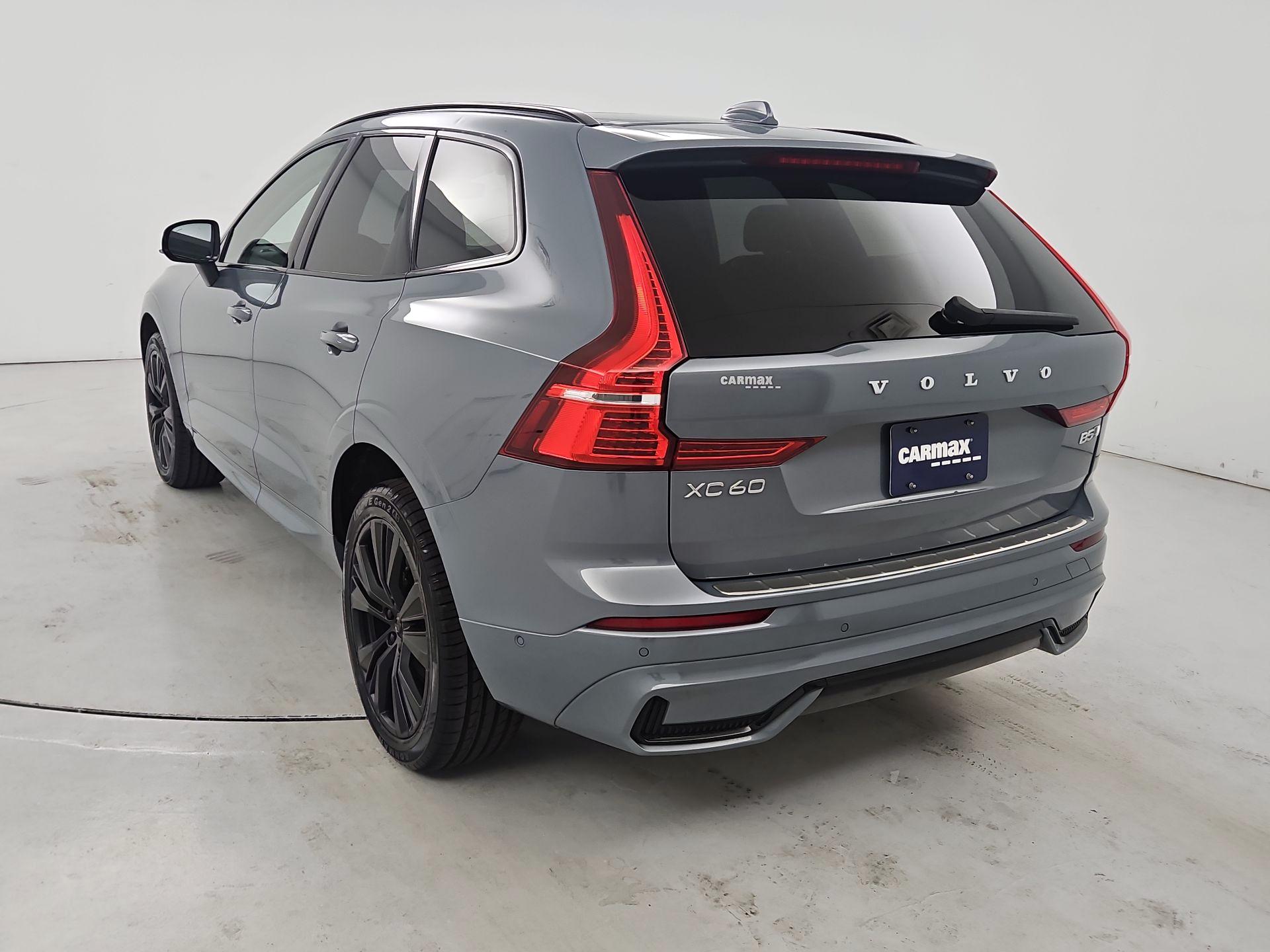 Thumbnail: 2023 Volvo XC60 - 7