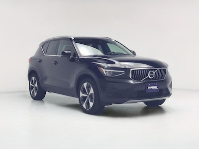 2024 Volvo XC40 B5 Core Dark Theme