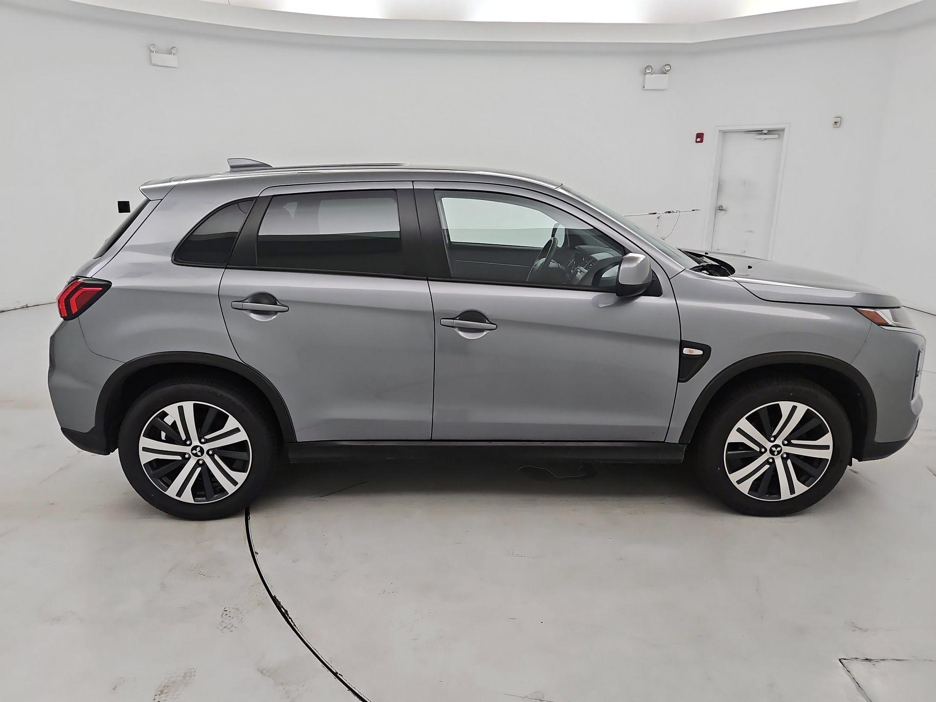 Thumbnail: 2024 Mitsubishi Outlander Sport - 4