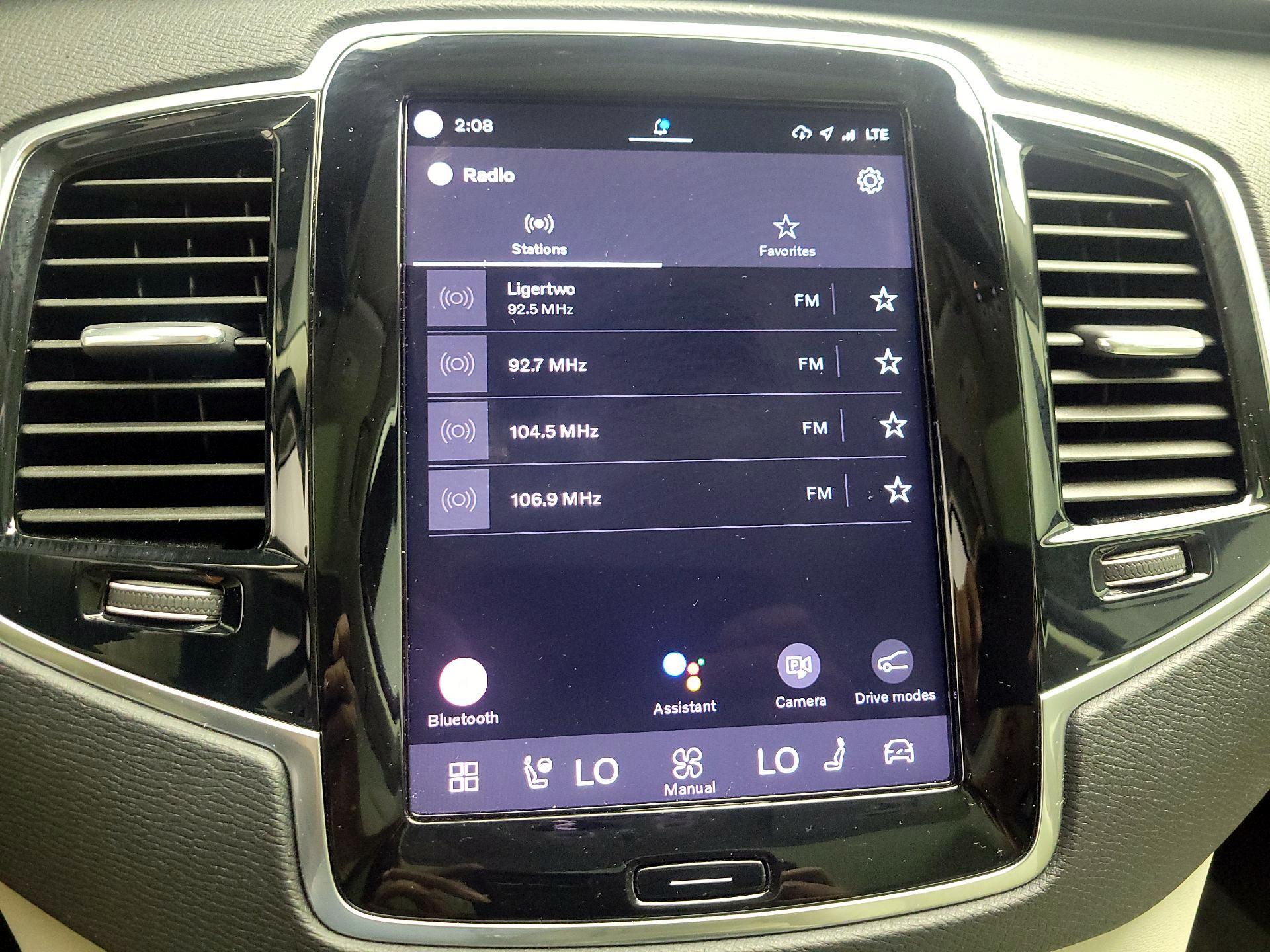 Thumbnail: 2023 Volvo XC90 - 16
