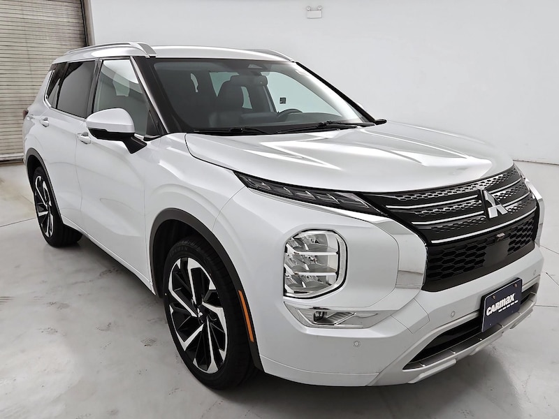 2023 Mitsubishi Outlander SEL