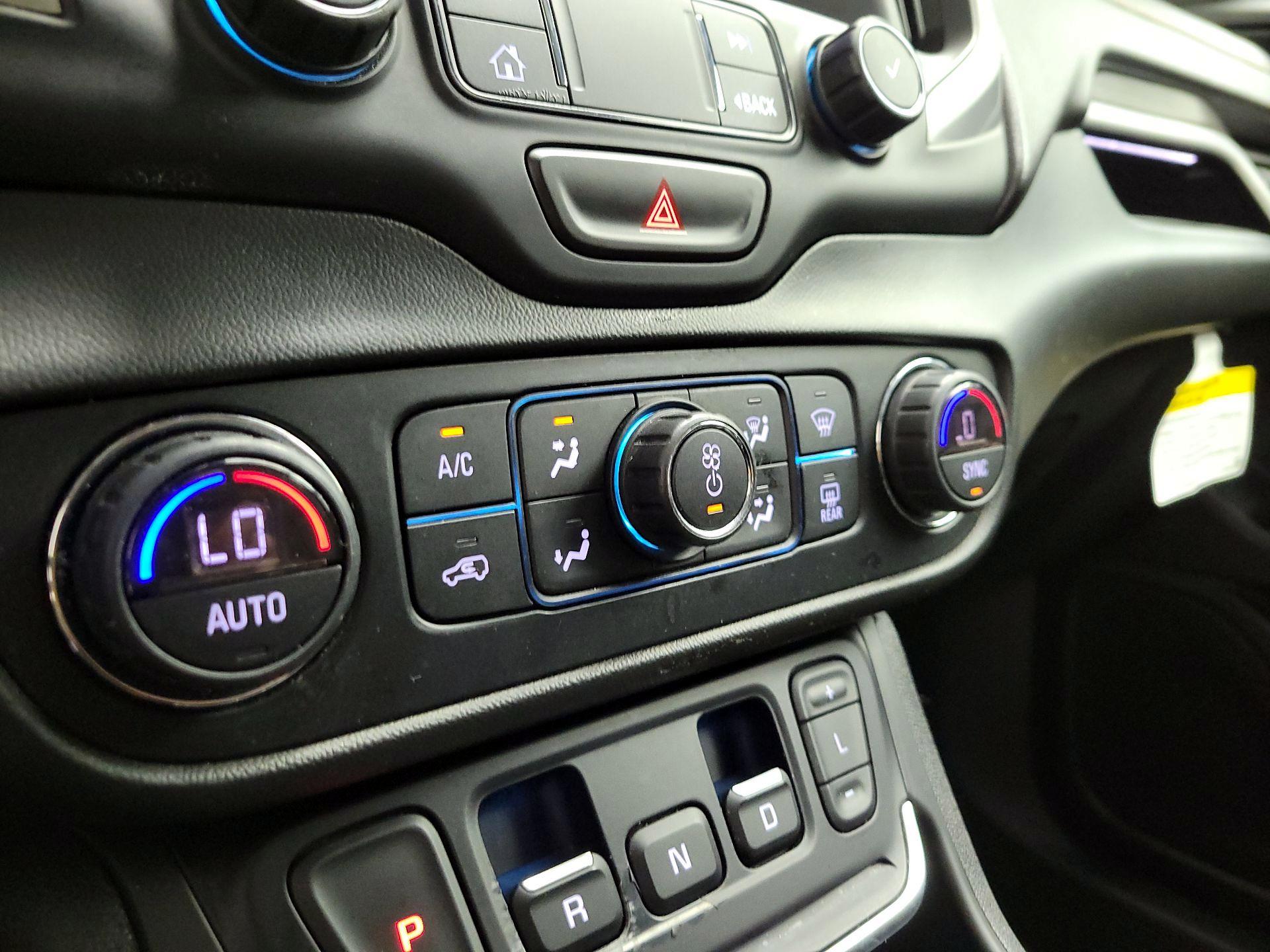 Thumbnail: 2021 GMC Terrain - 14