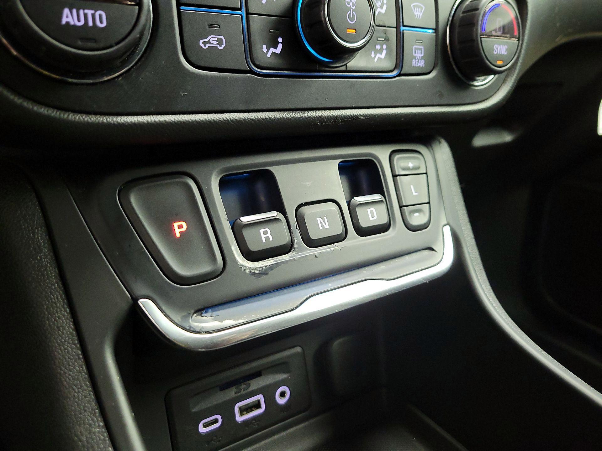Thumbnail: 2021 GMC Terrain - 15