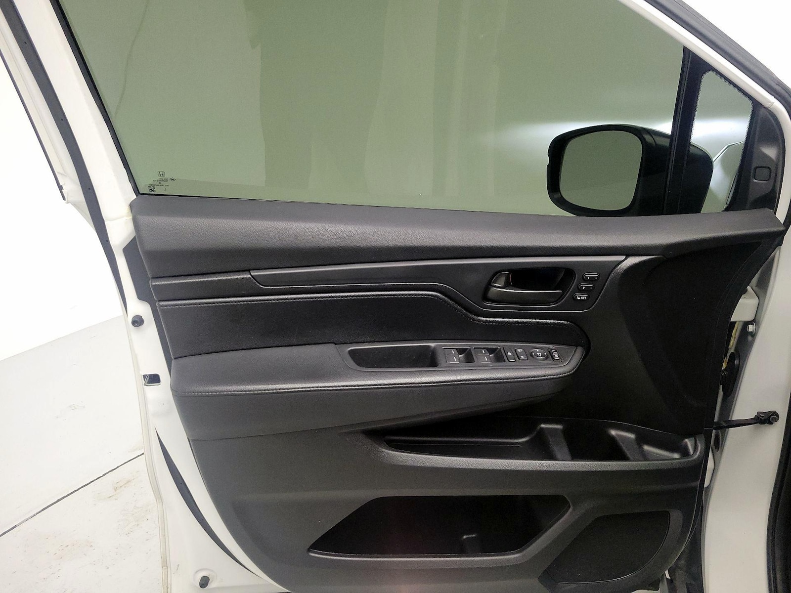 2025 Honda Odyssey EX-L - Photo 13