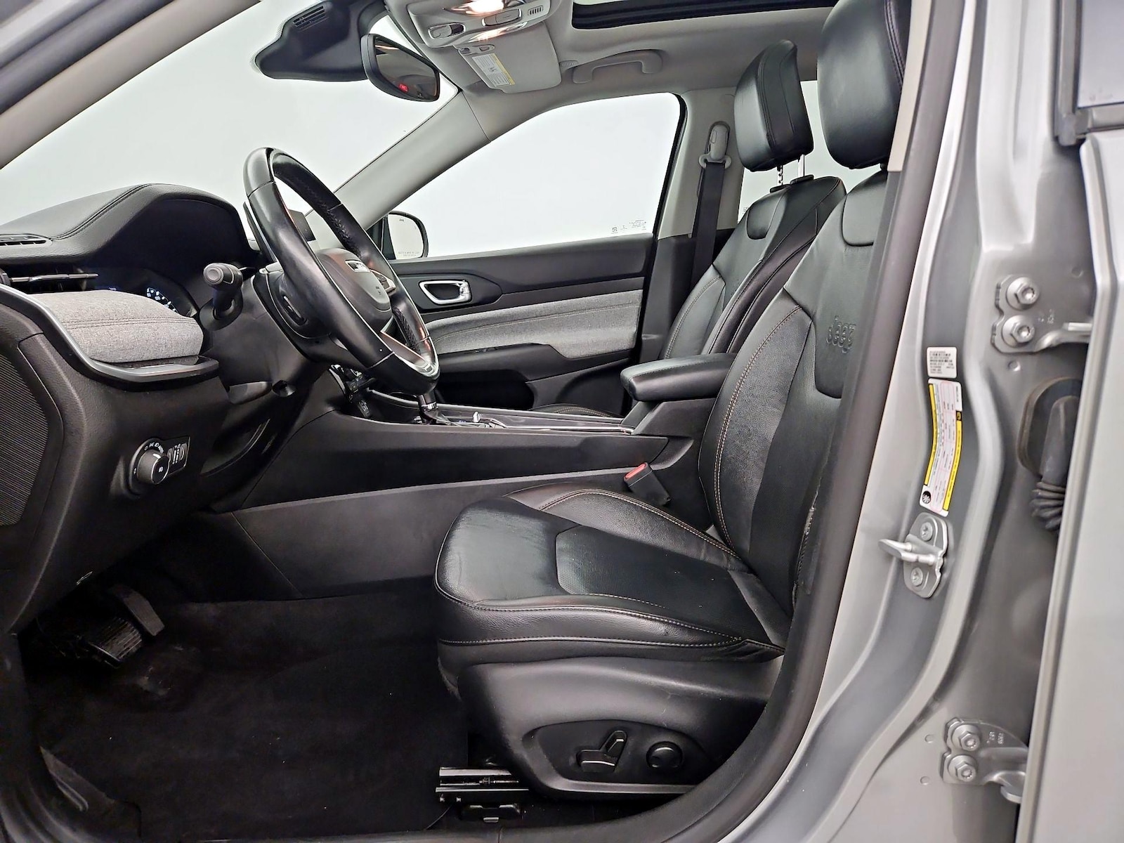 2022 Jeep Compass Latitude Lux - Photo 12
