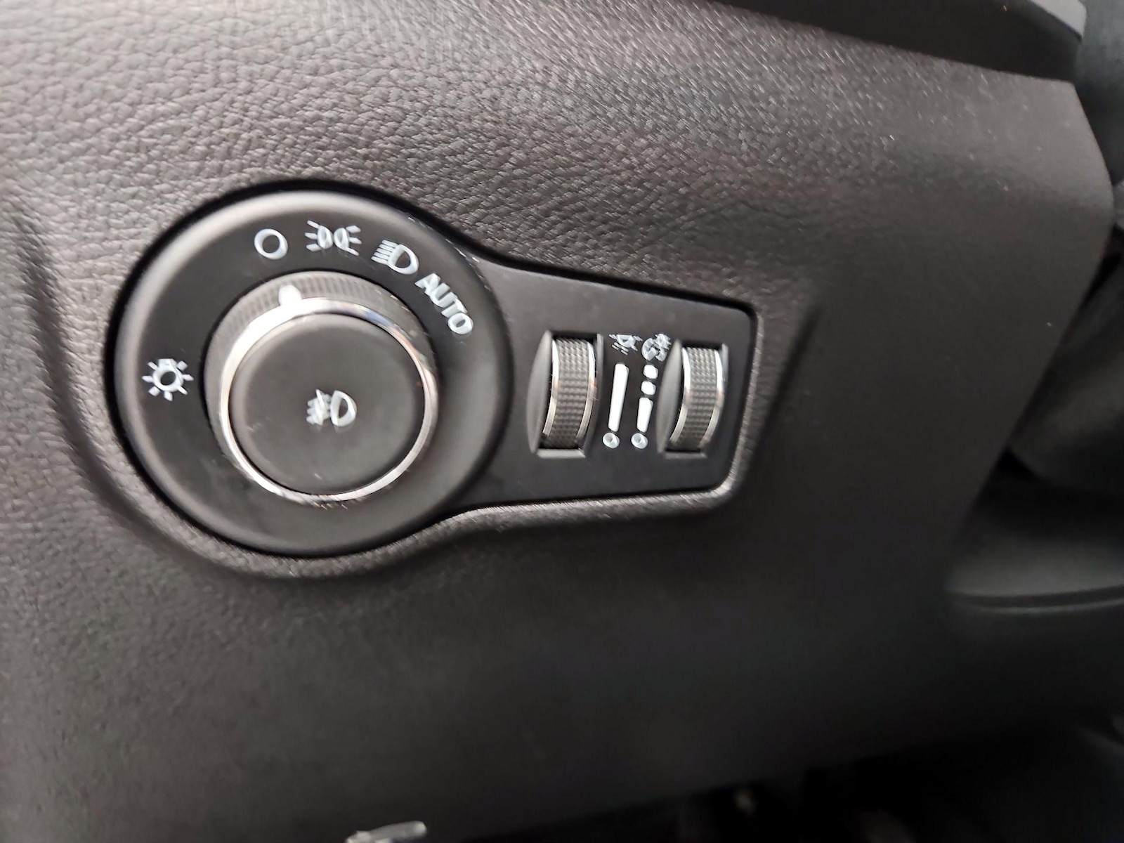 2022 Jeep Compass Latitude Lux - Photo 14