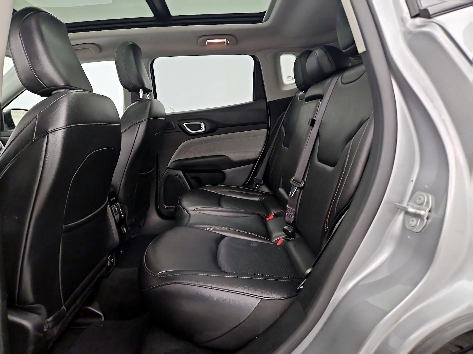 2022 Jeep Compass Latitude Lux - Photo 21
