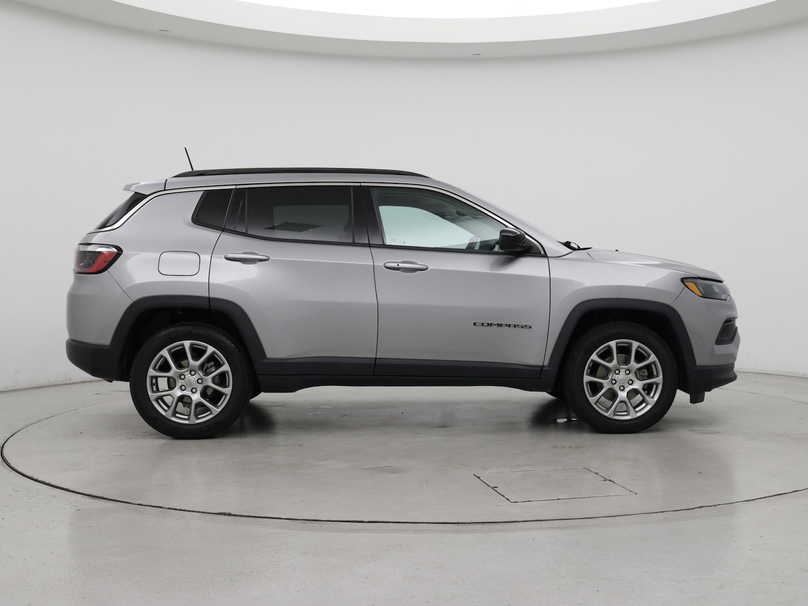 2022 Jeep Compass Latitude Lux - Photo 8