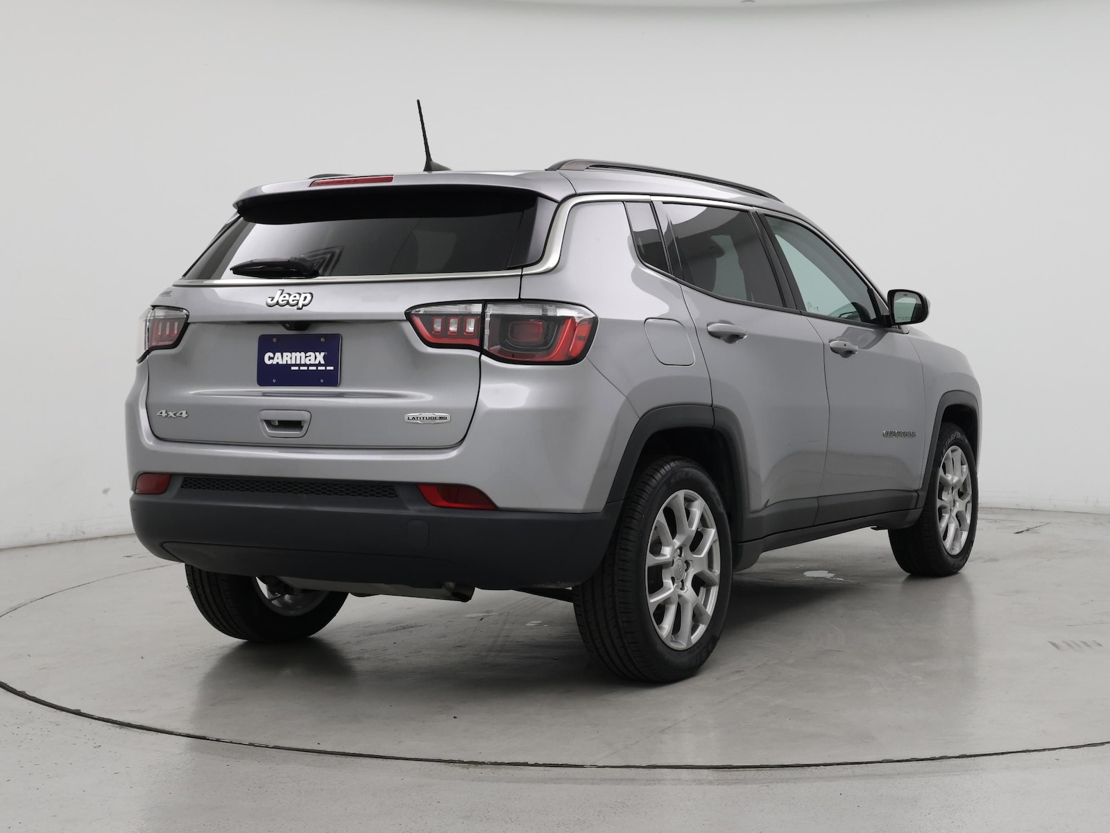 2022 Jeep Compass Latitude Lux - Photo 9