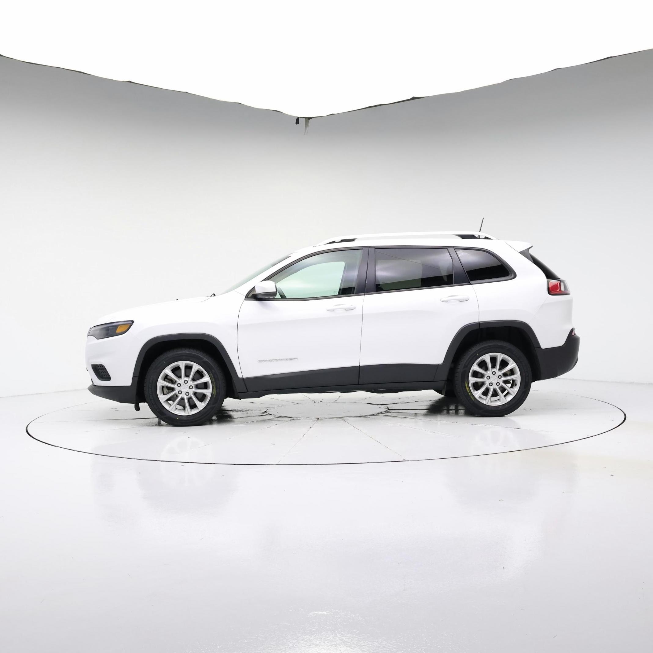 Thumbnail: 2021 Jeep Cherokee - 3