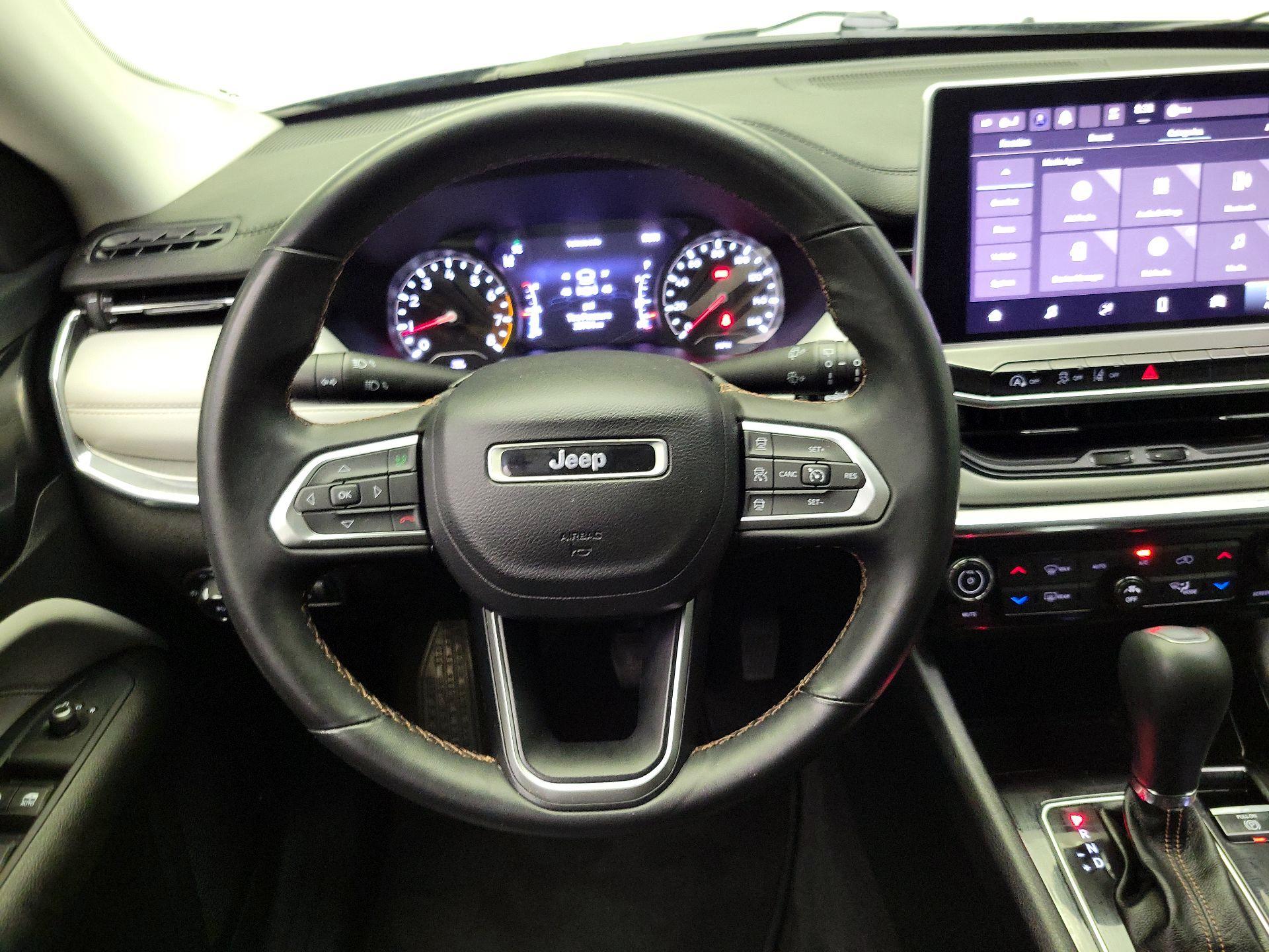 Thumbnail: 2022 Jeep Compass - 10
