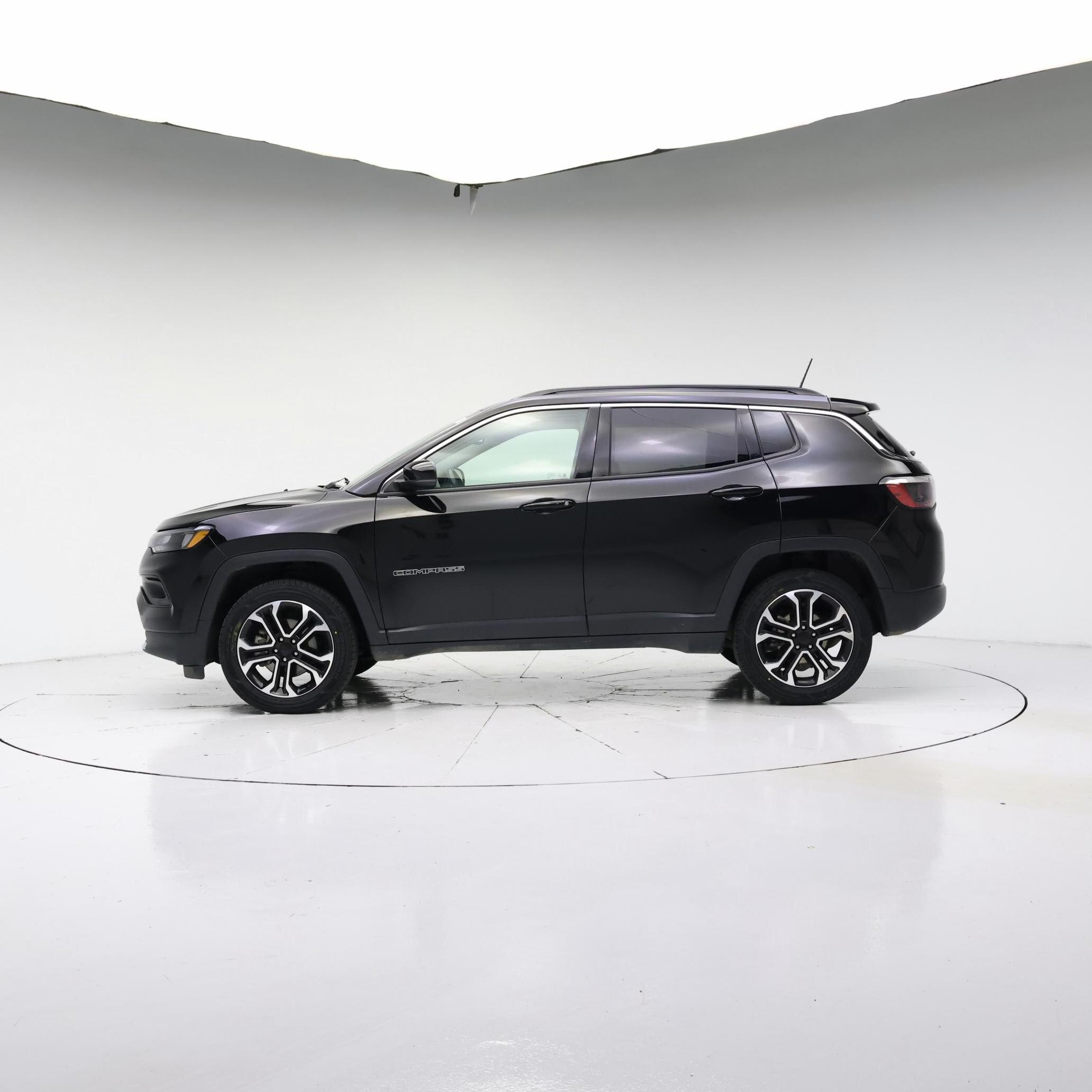 Thumbnail: 2022 Jeep Compass - 3