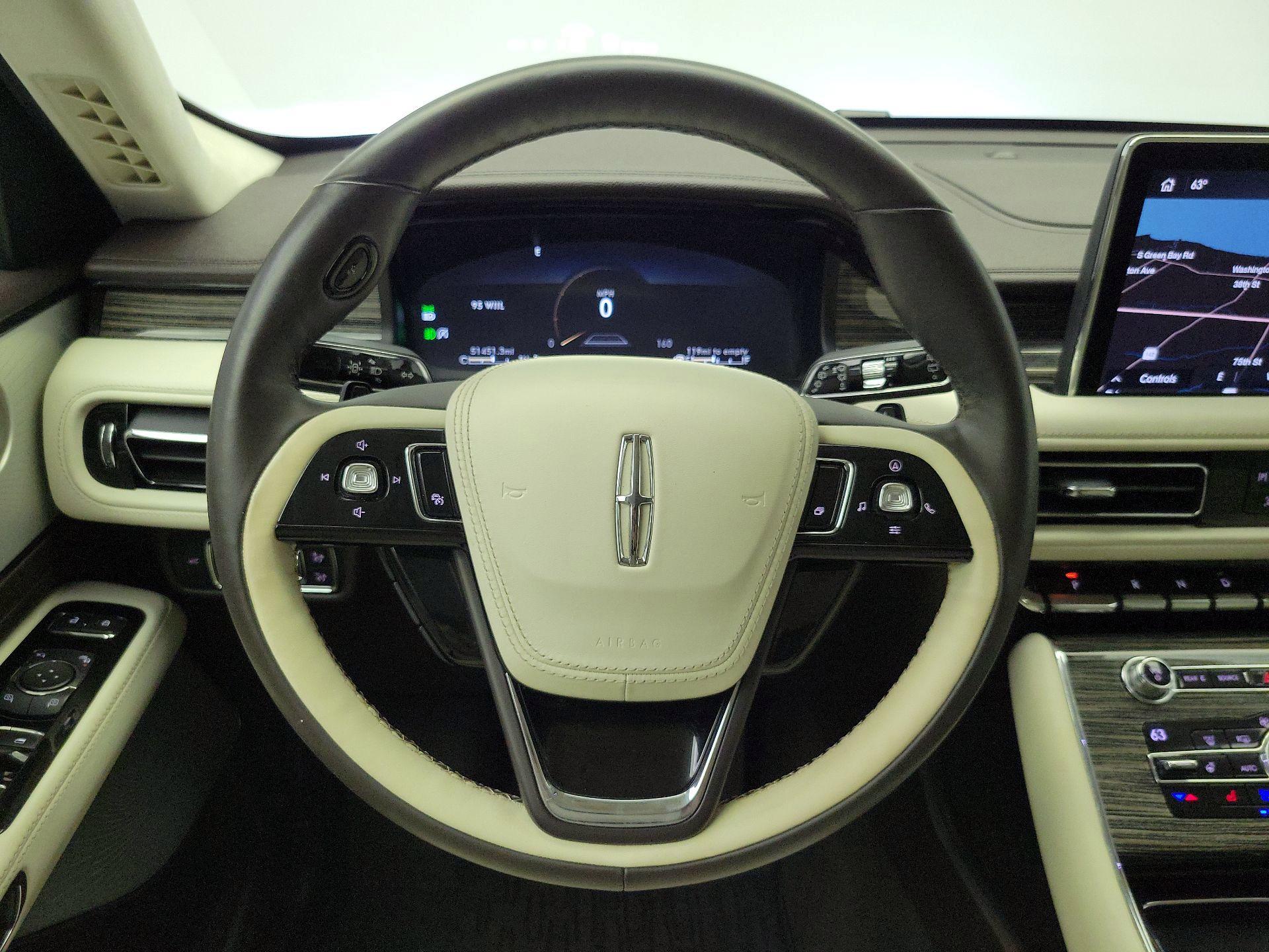 Thumbnail: 2020 Lincoln Aviator - 10