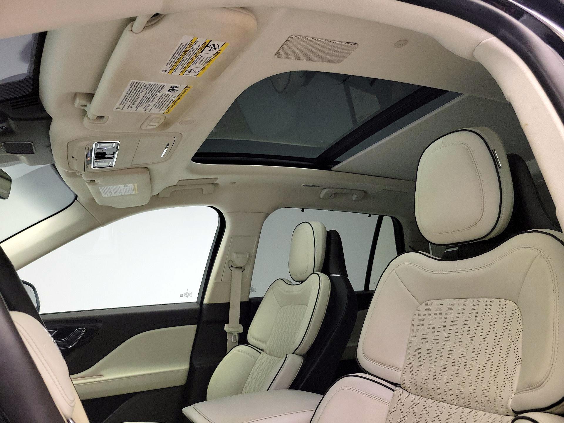 Thumbnail: 2020 Lincoln Aviator - 20