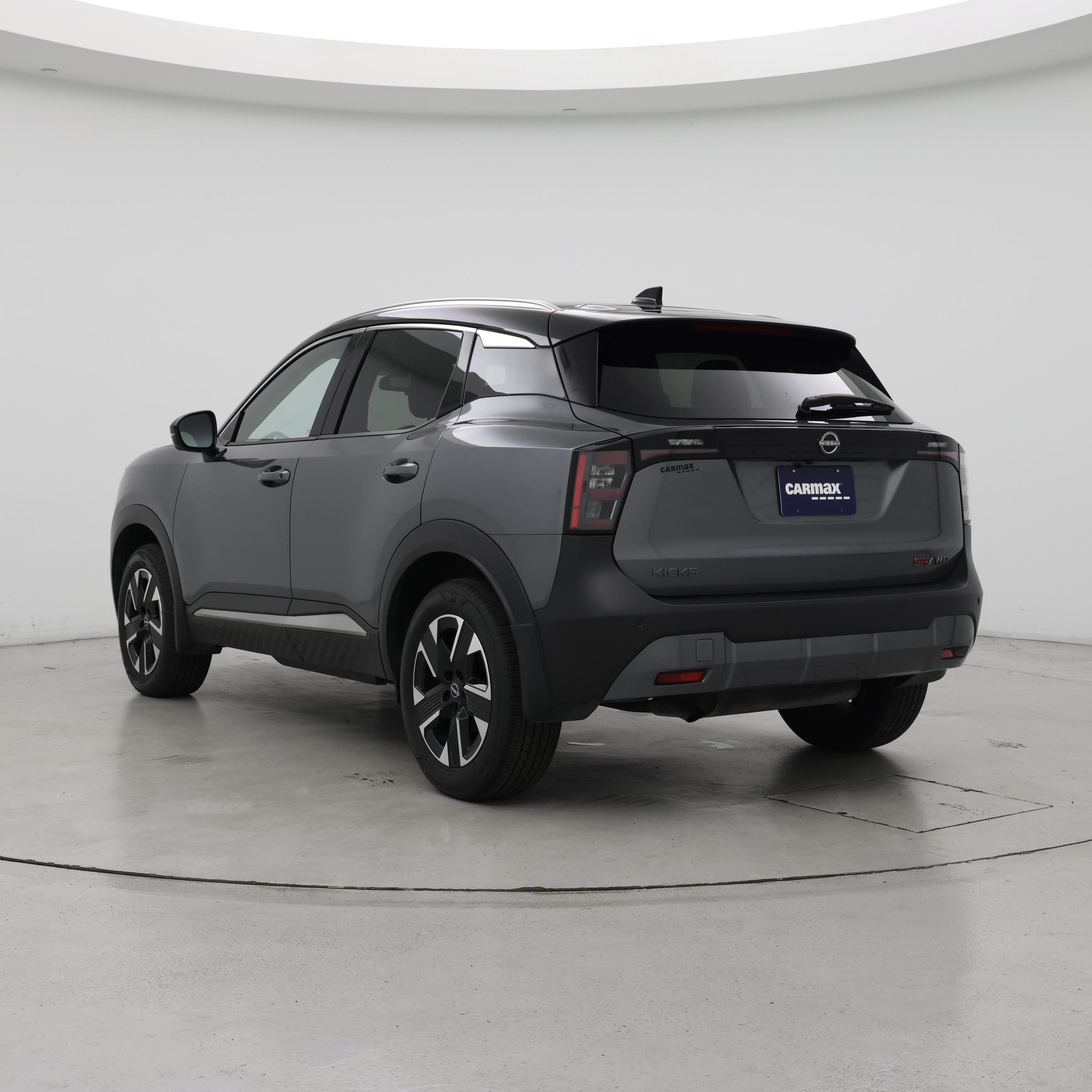 Thumbnail: 2025 Nissan Kicks - 2