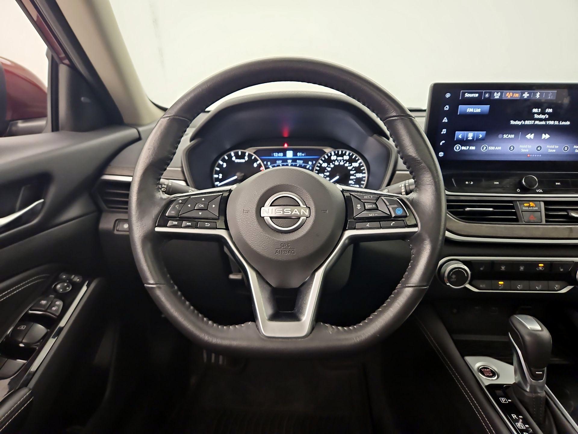 Thumbnail: 2023 Nissan Altima - 10