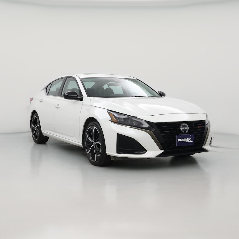2023 Nissan Altima SR